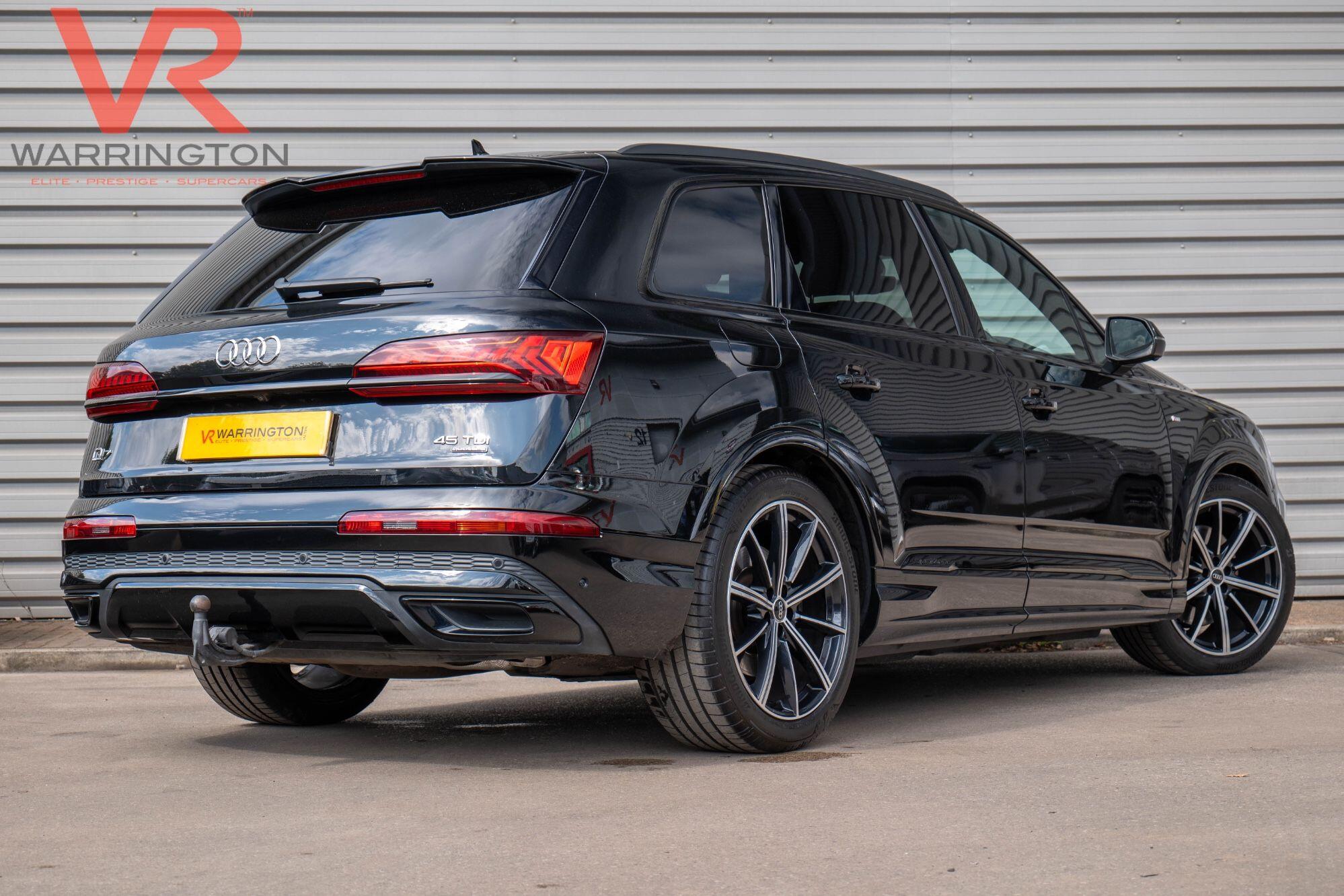 Audi Q7 view 23