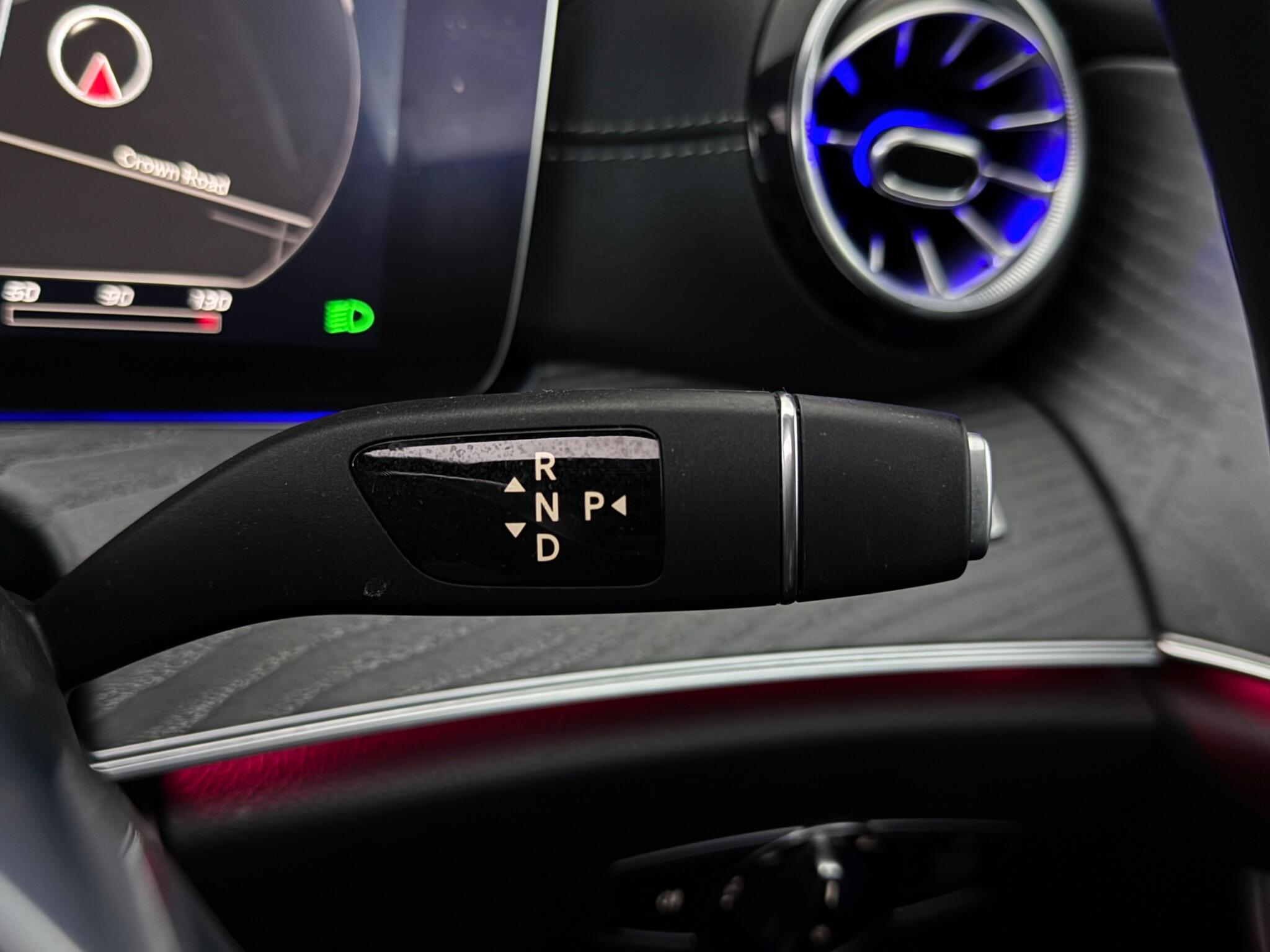 Mercedes-Benz CLS view 19