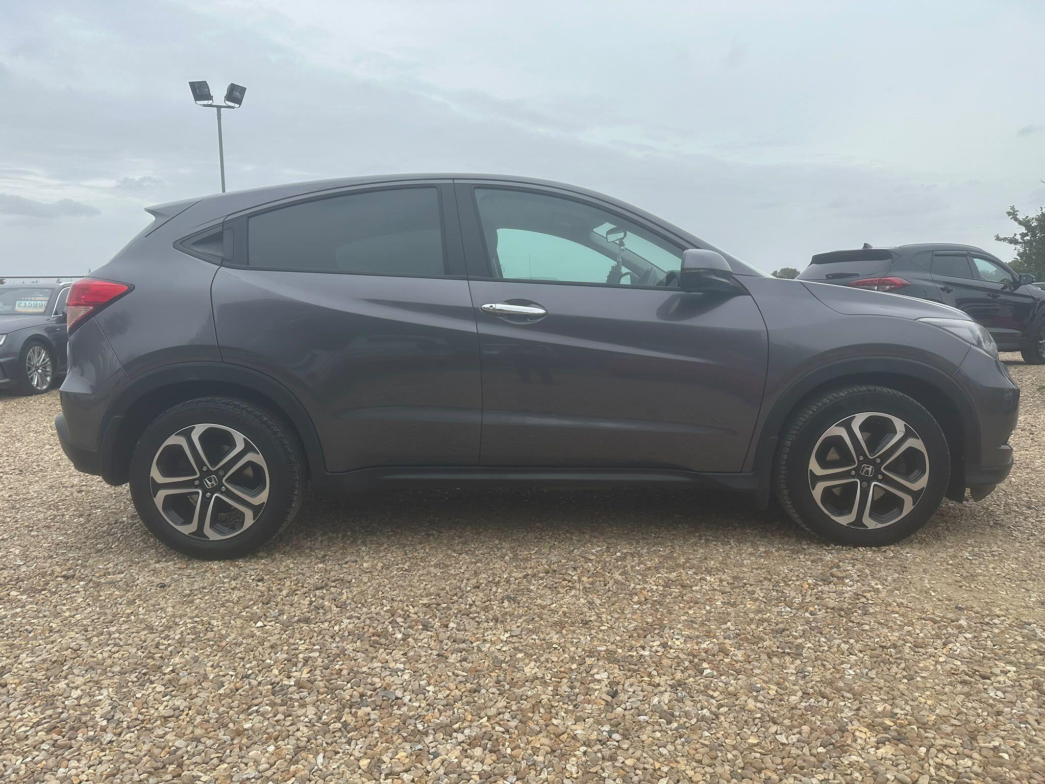 Honda HR-V view 3