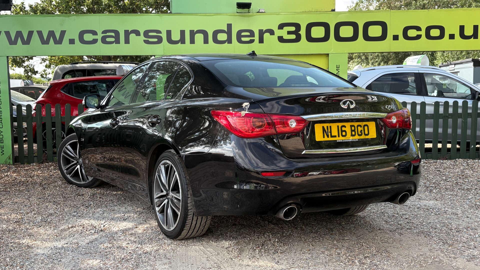 Infiniti Q50 view 4