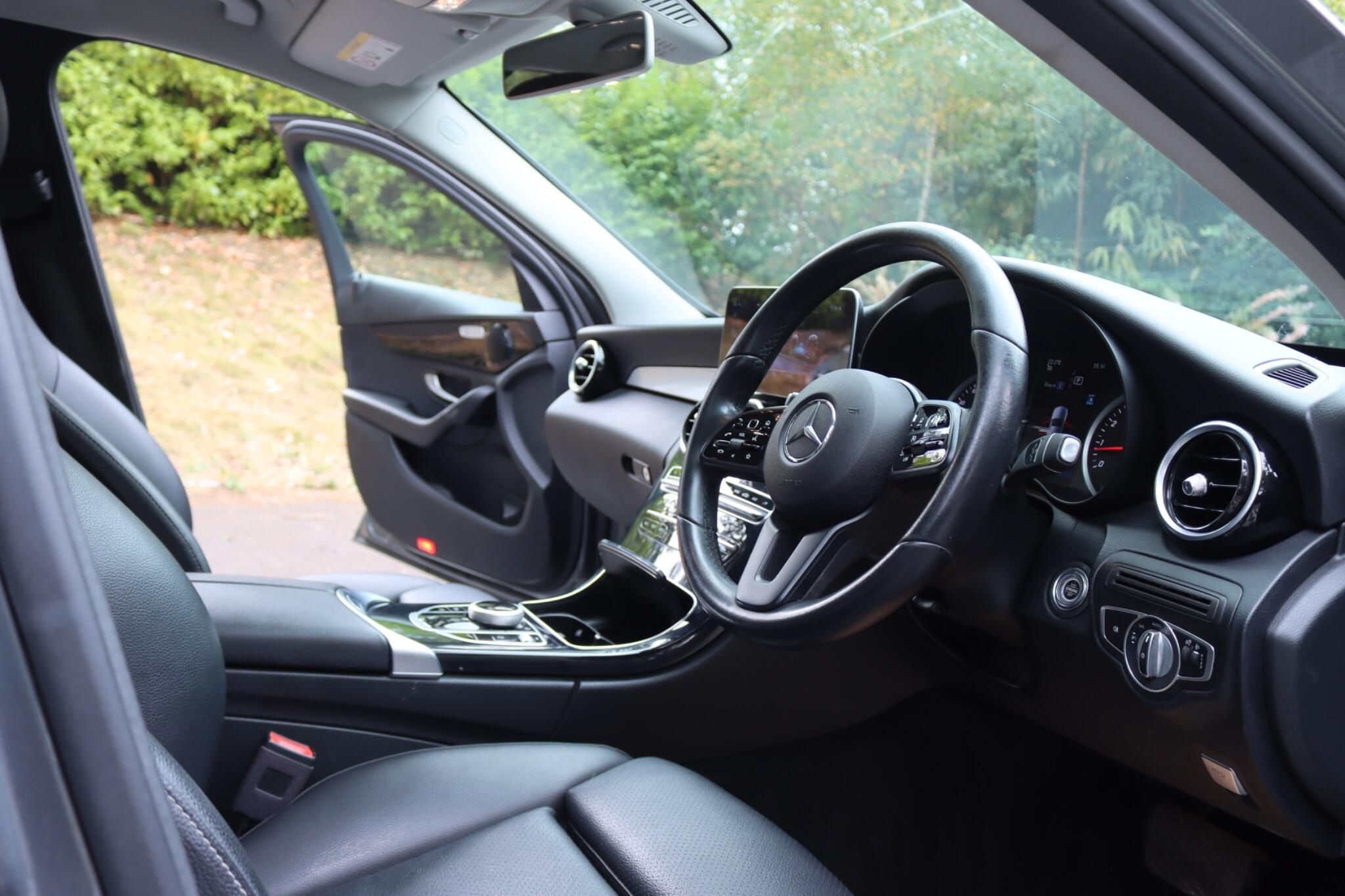 Mercedes-Benz C Class view 3