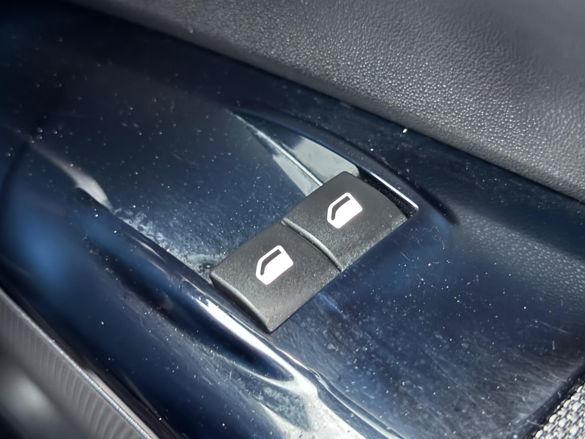 Citroen C4 Cactus - Image 42