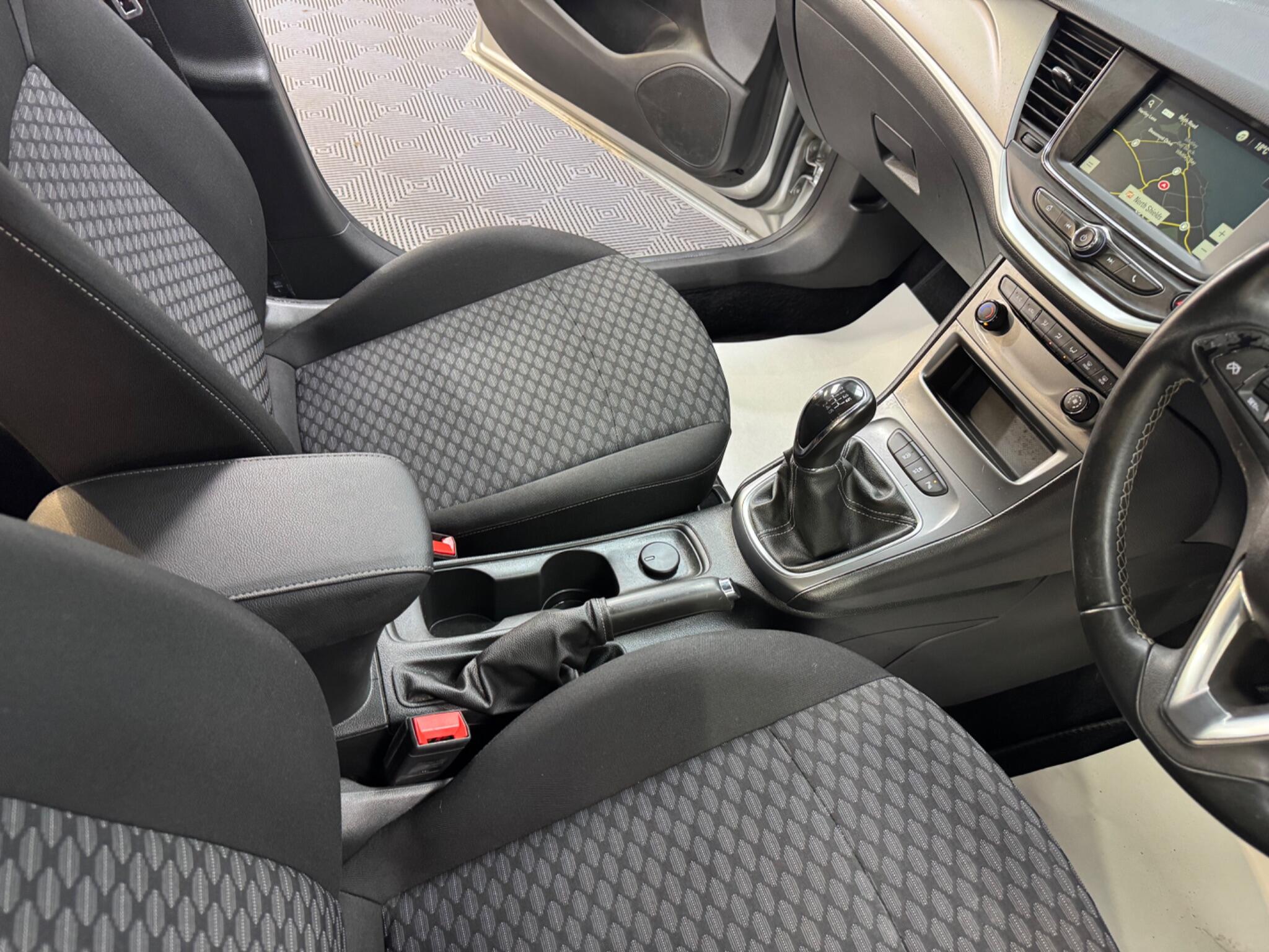 Vauxhall Astra view 33