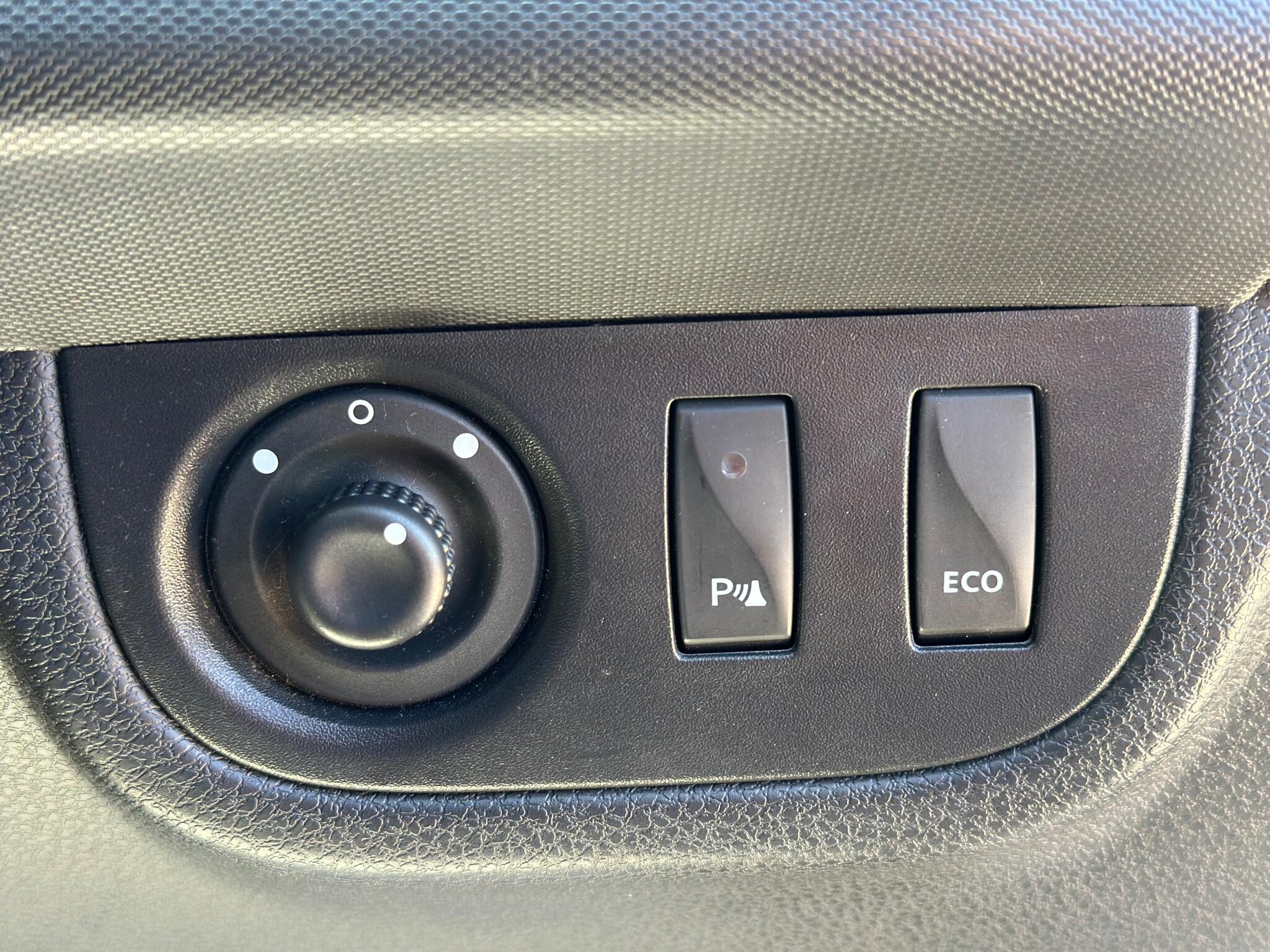 Dacia Sandero view 42
