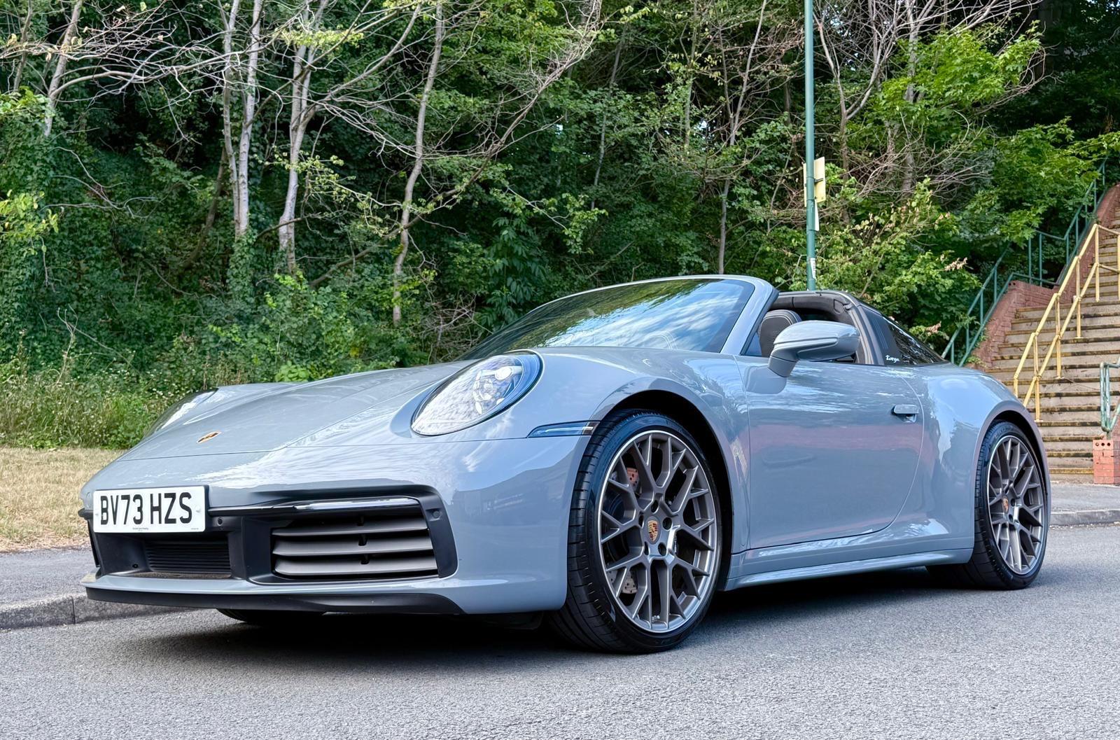 Porsche 911 view 61