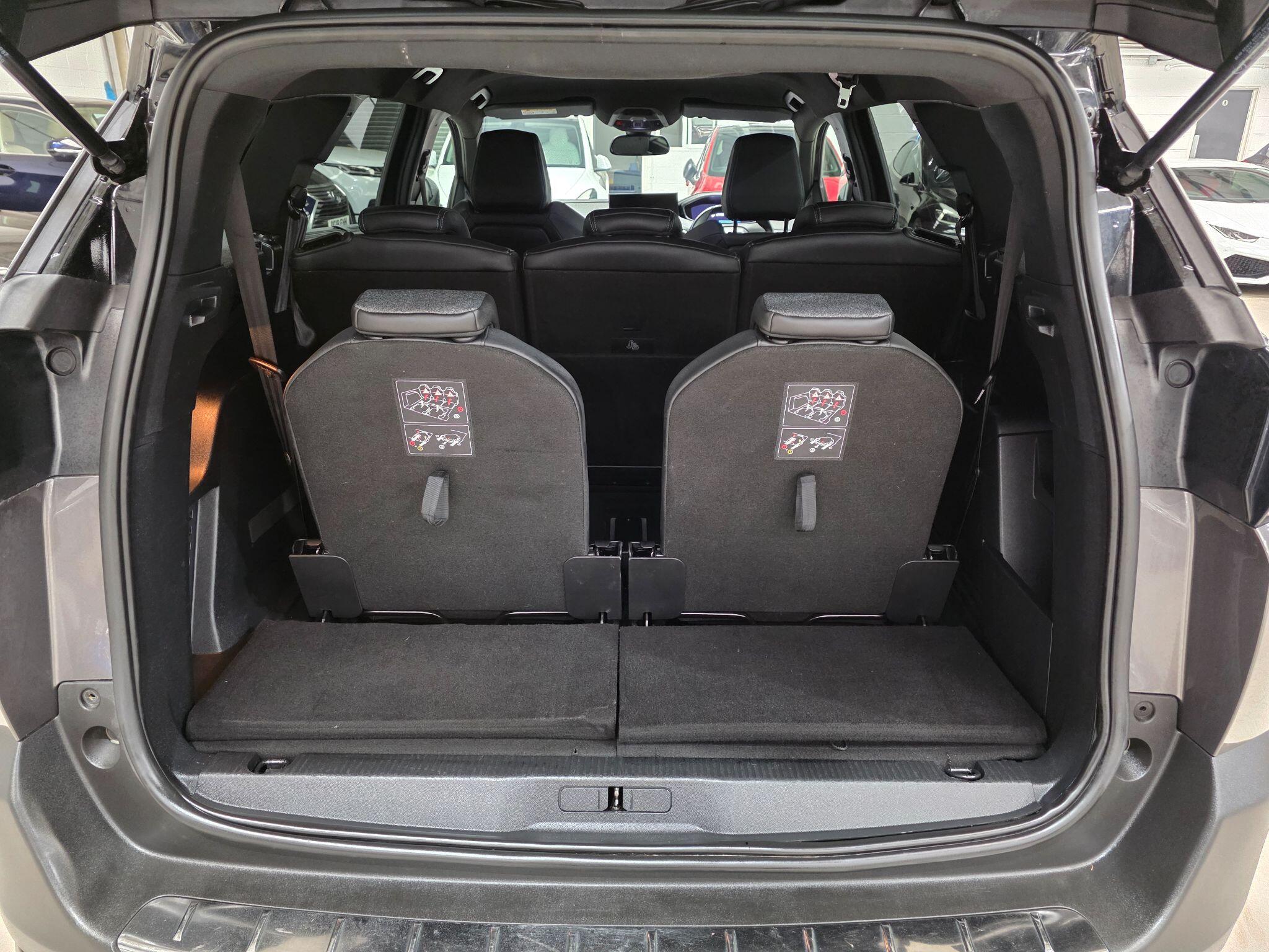 Peugeot 5008 view 25