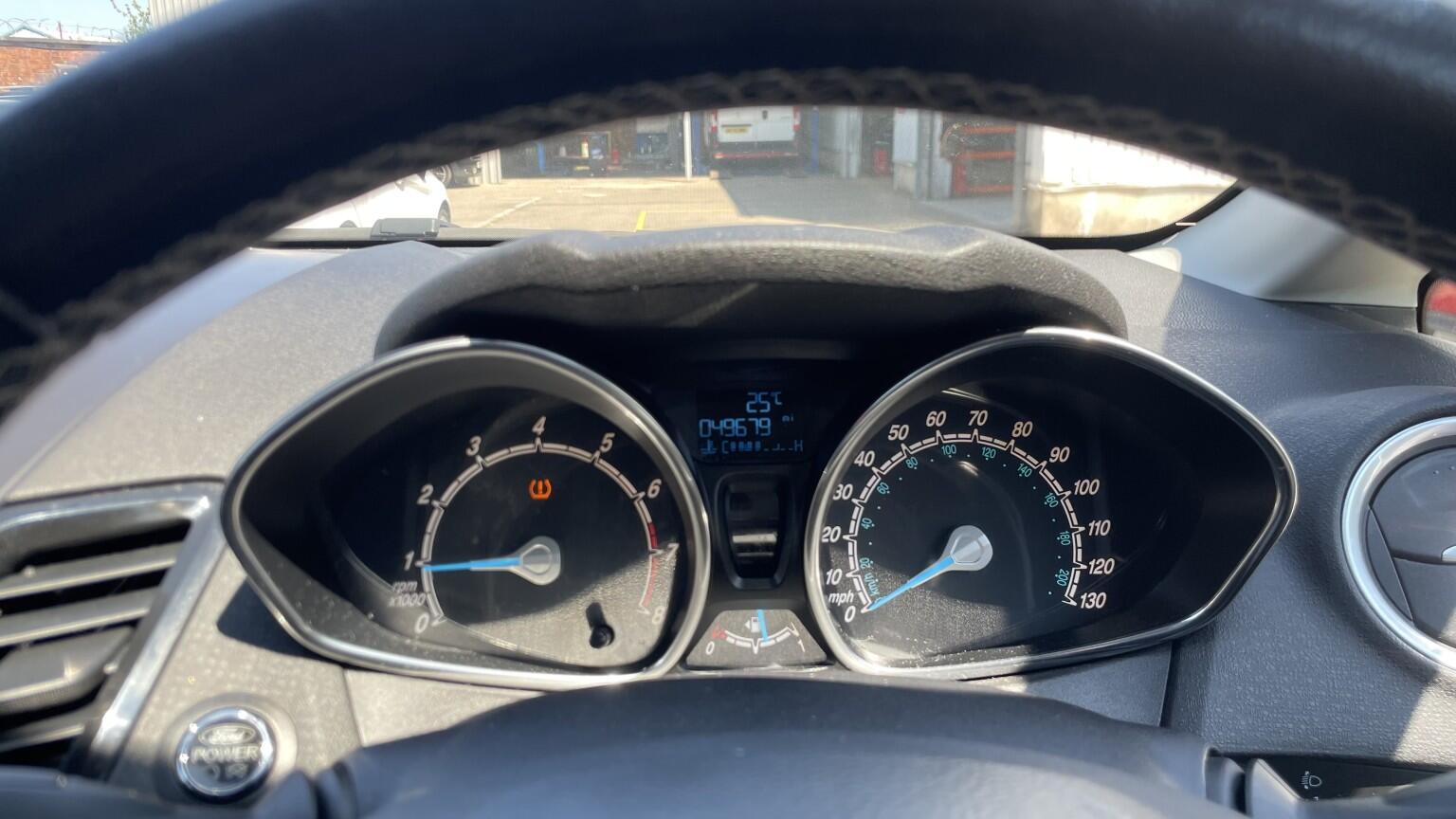 Ford Fiesta view 30