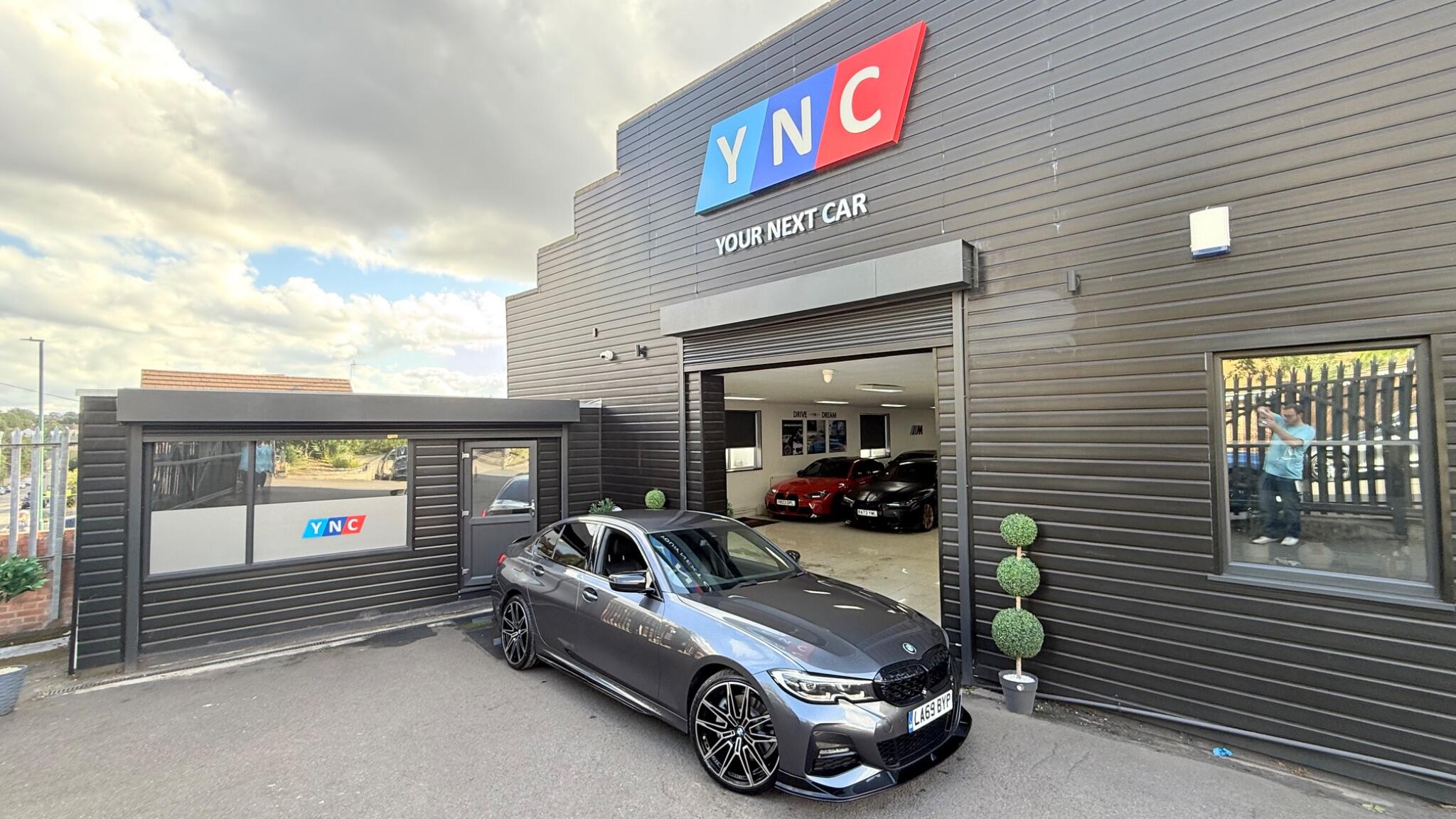 BMW 3 Series view 6