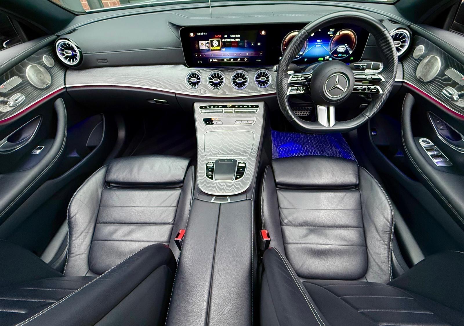 Mercedes-Benz E-Class view 90