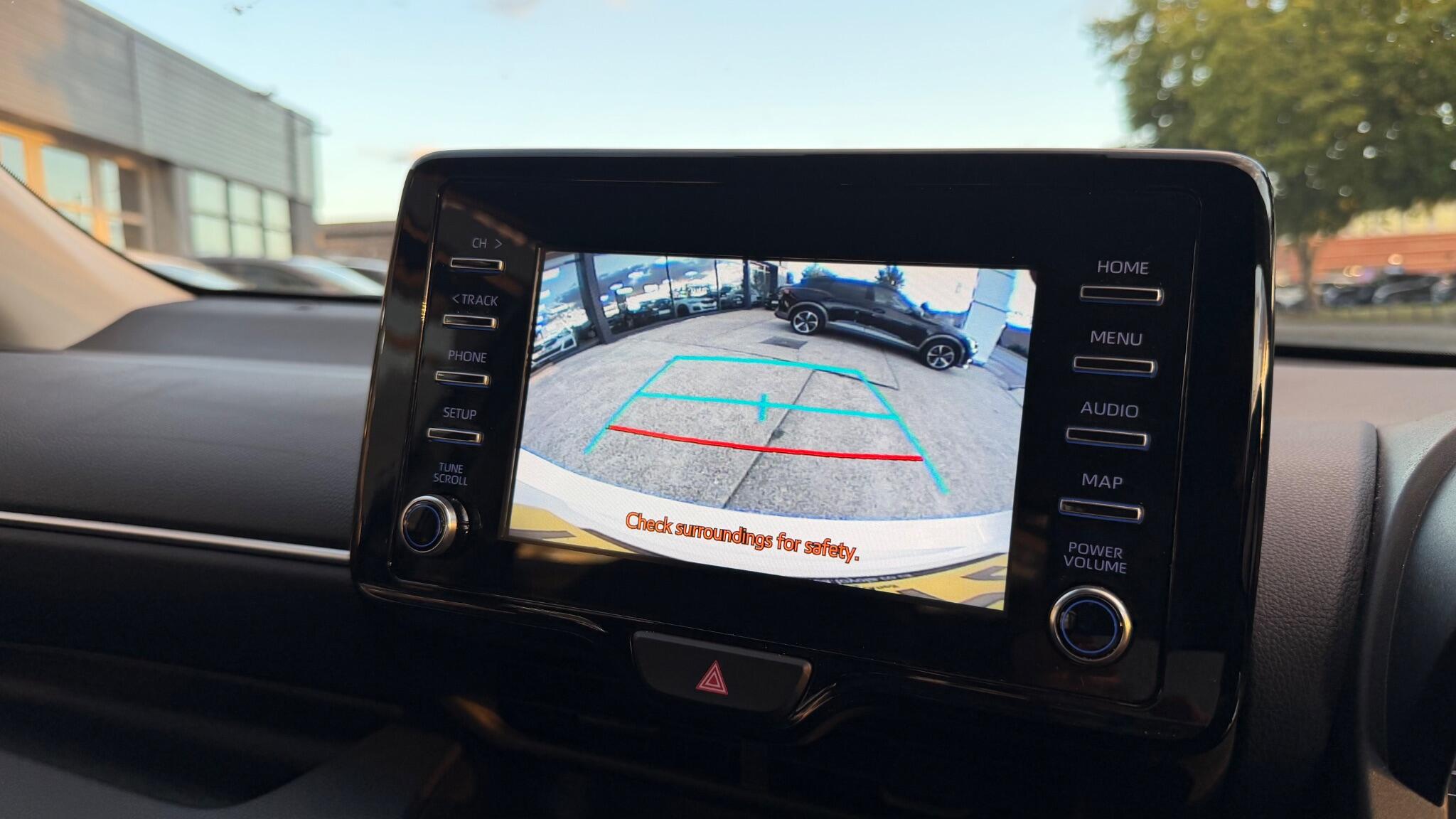 Toyota Yaris view 15