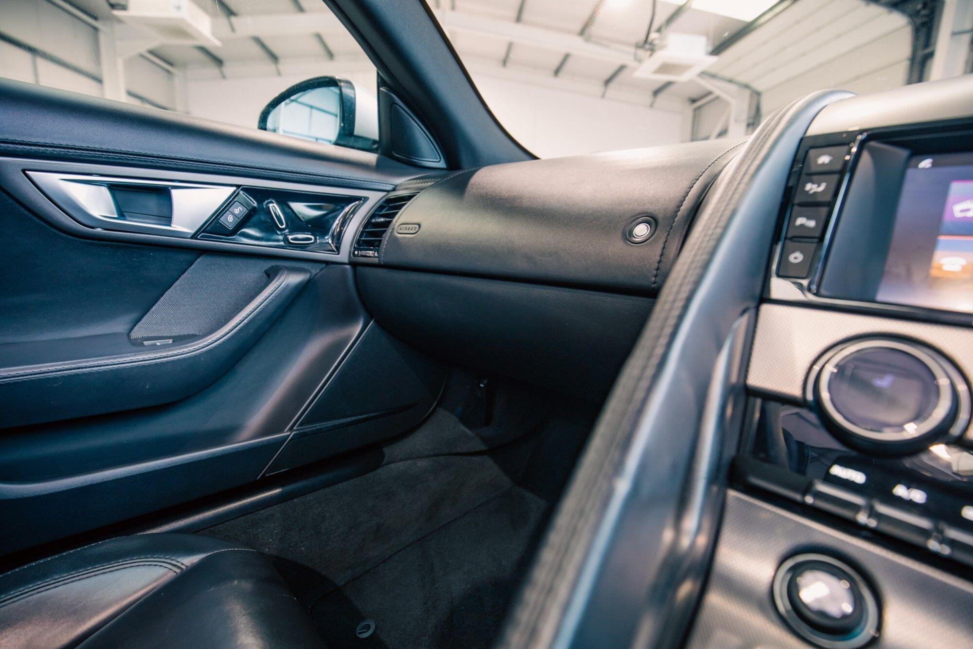 Jaguar F-Type view 22