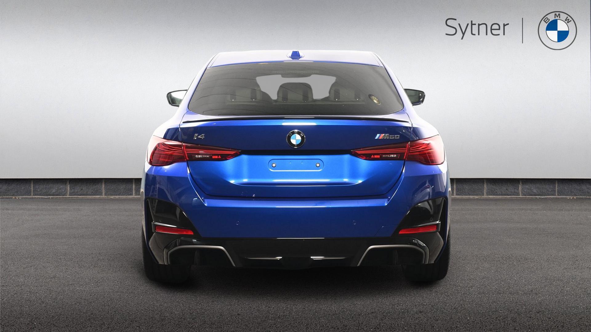 BMW i4 view 25