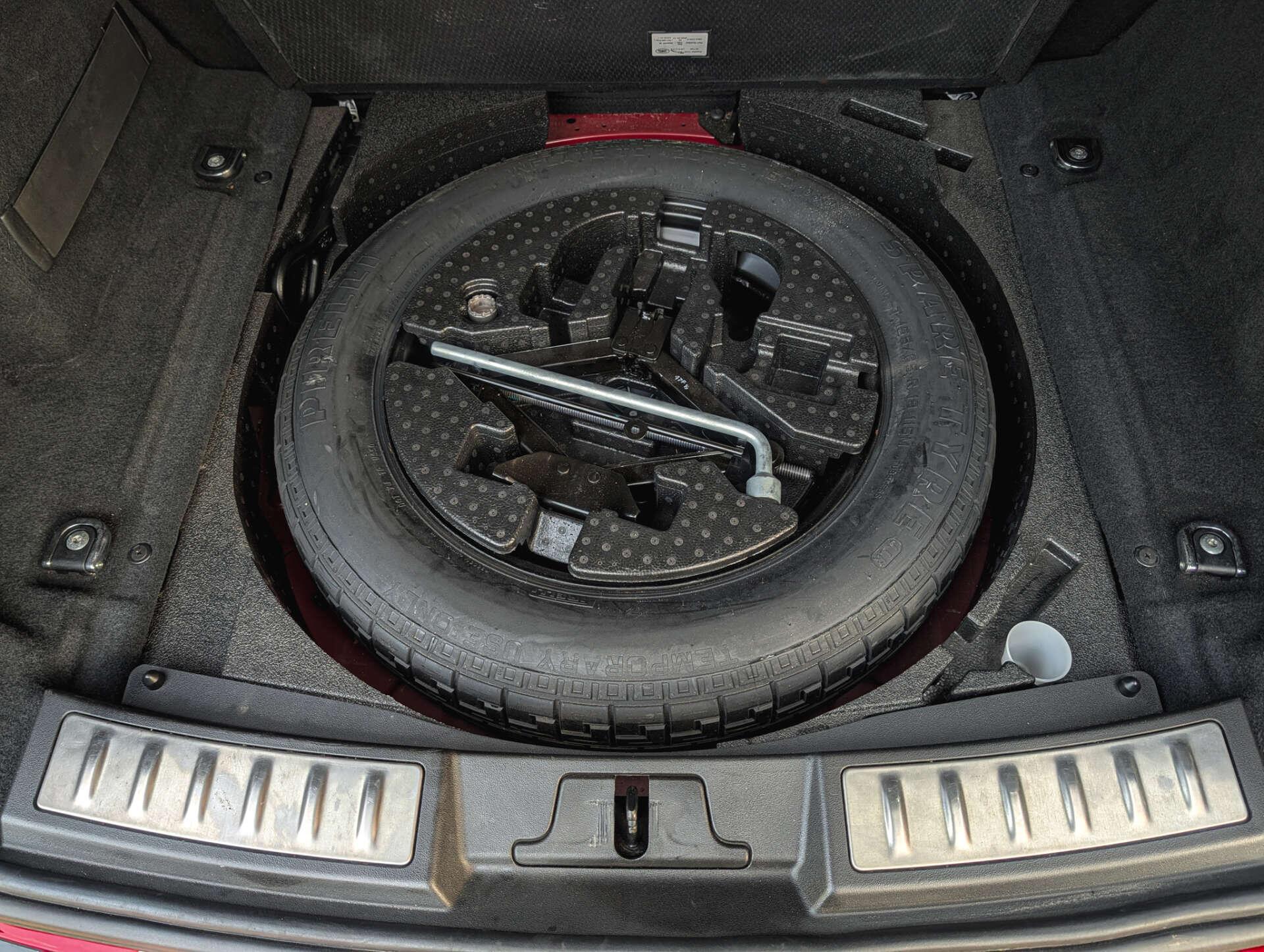 Land Rover Range Rover Evoque view 45