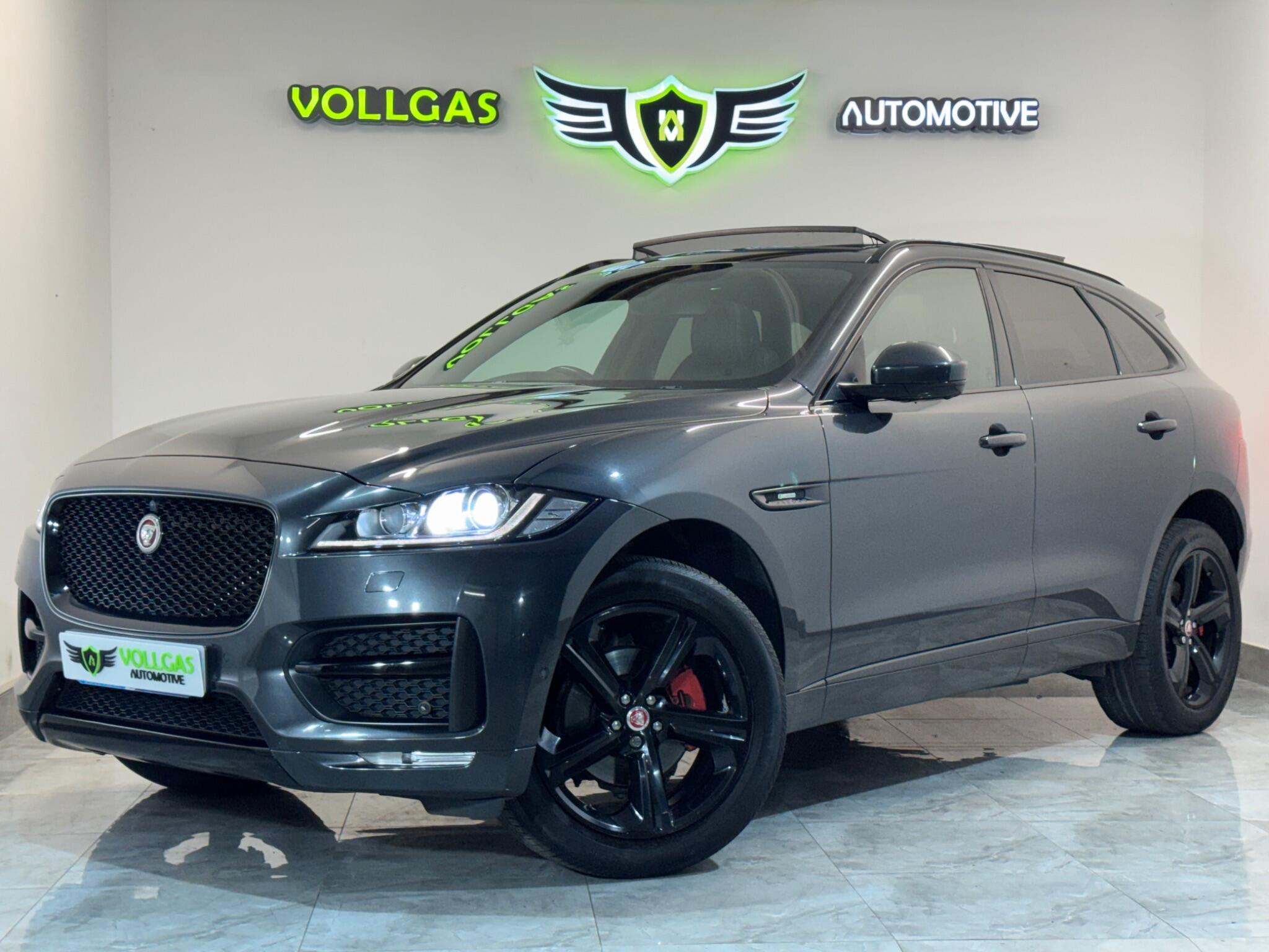 Jaguar F-Pace view 8