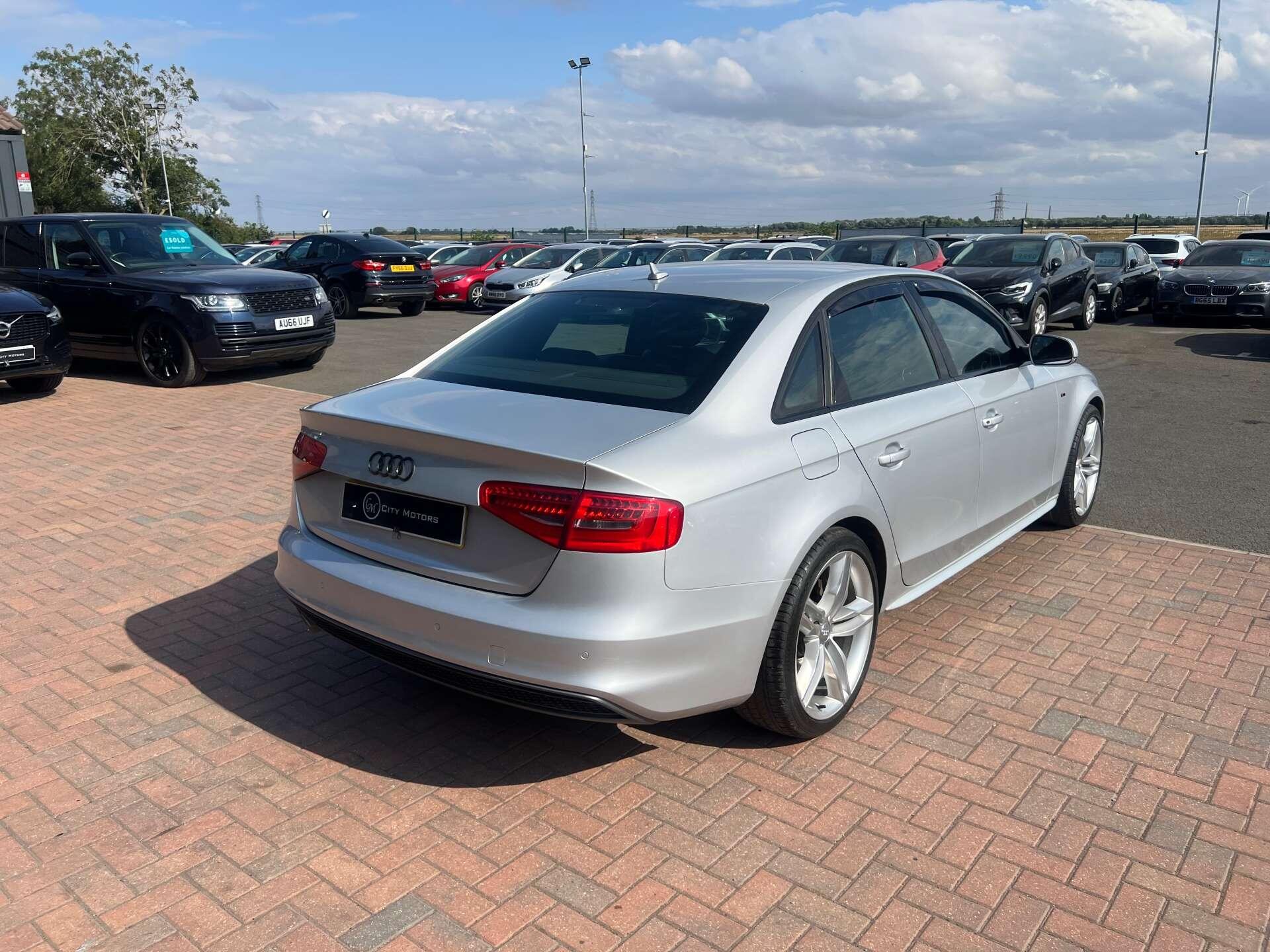 Audi A4 view 8