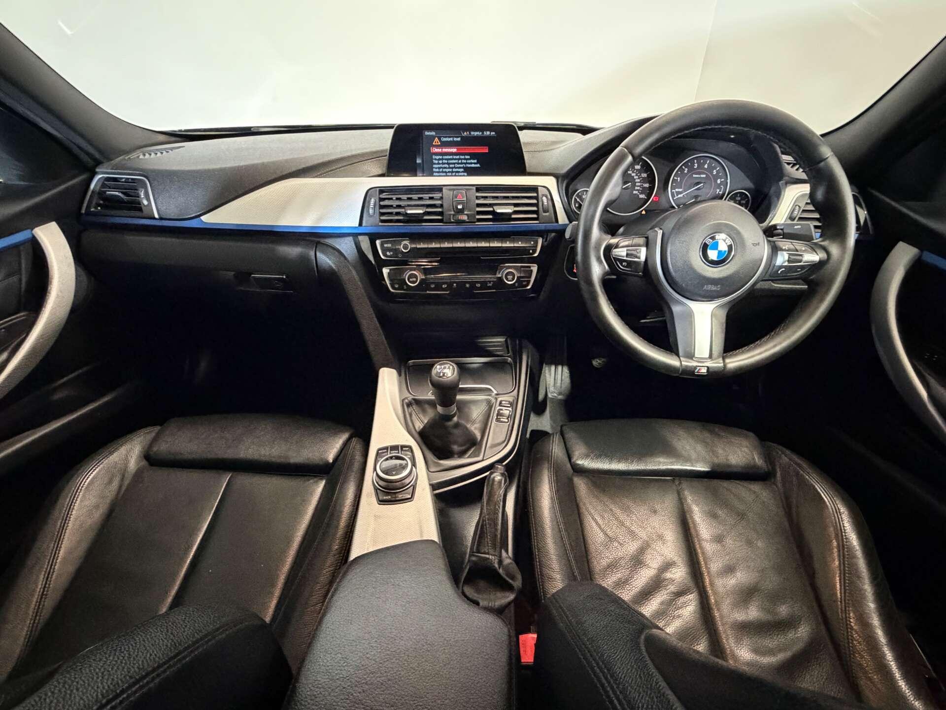 BMW 3 Series view 12