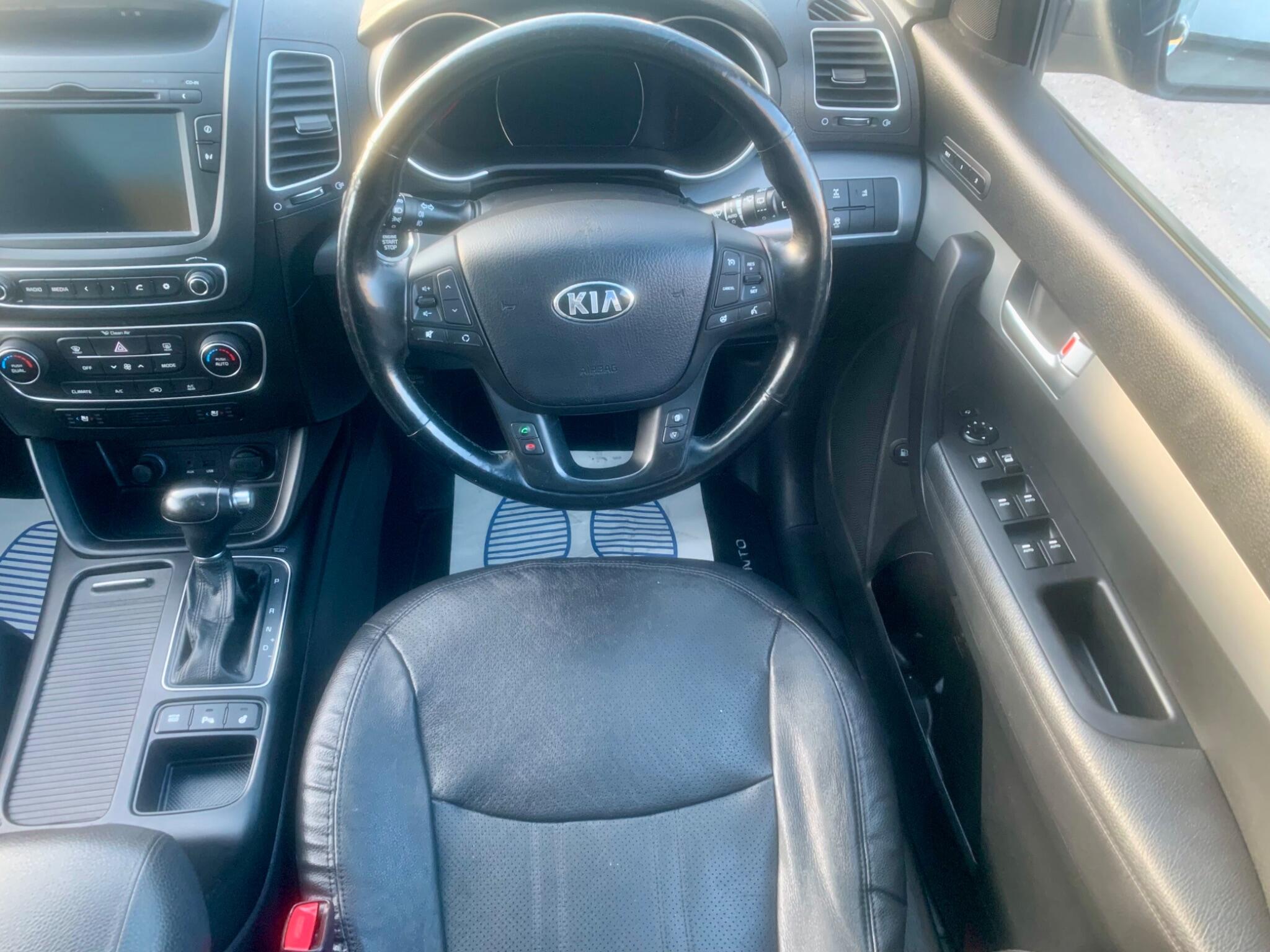 Kia Sorento view 29