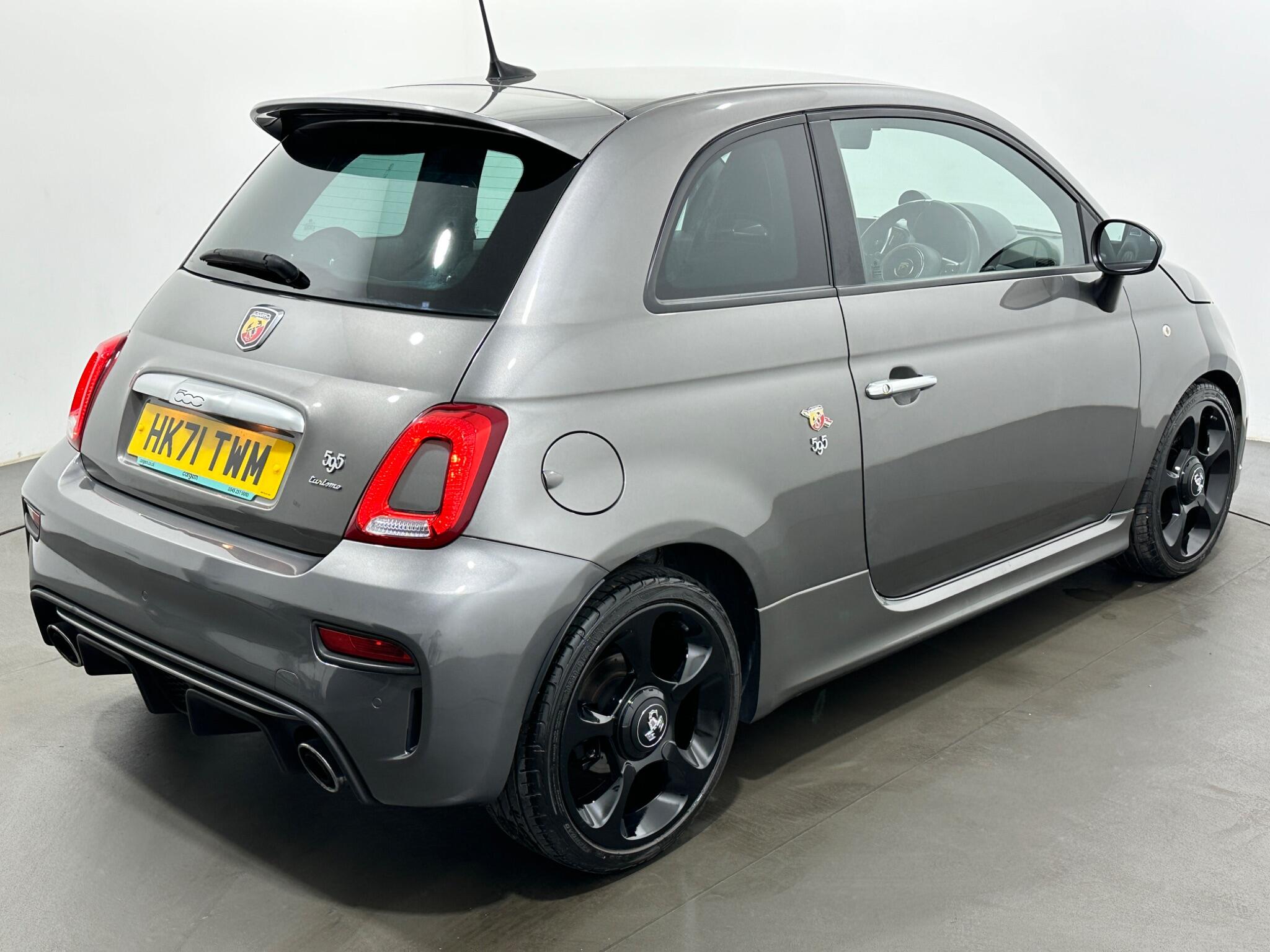 Abarth 595 view 45
