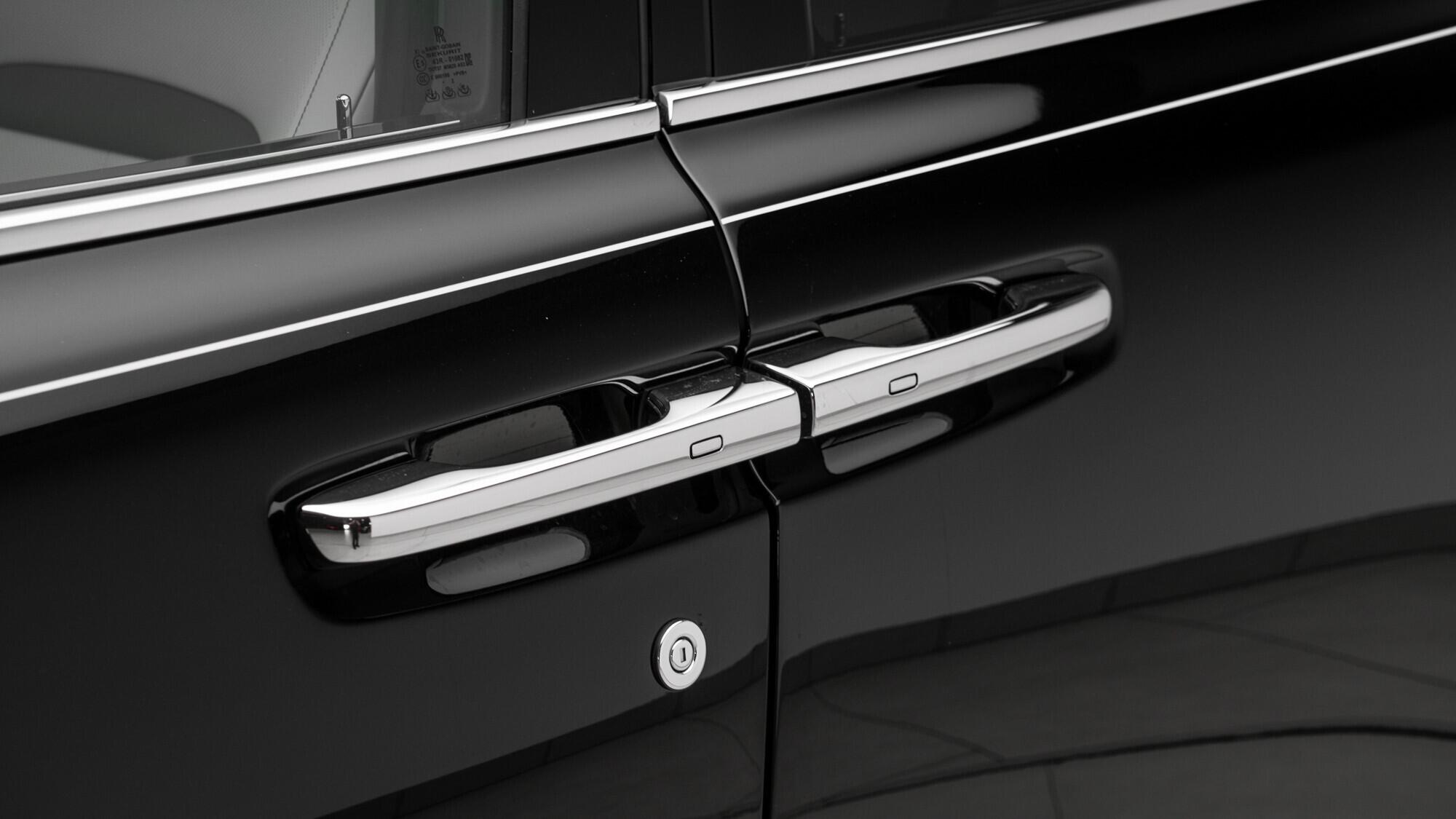 Rolls-Royce Cullinan view 14