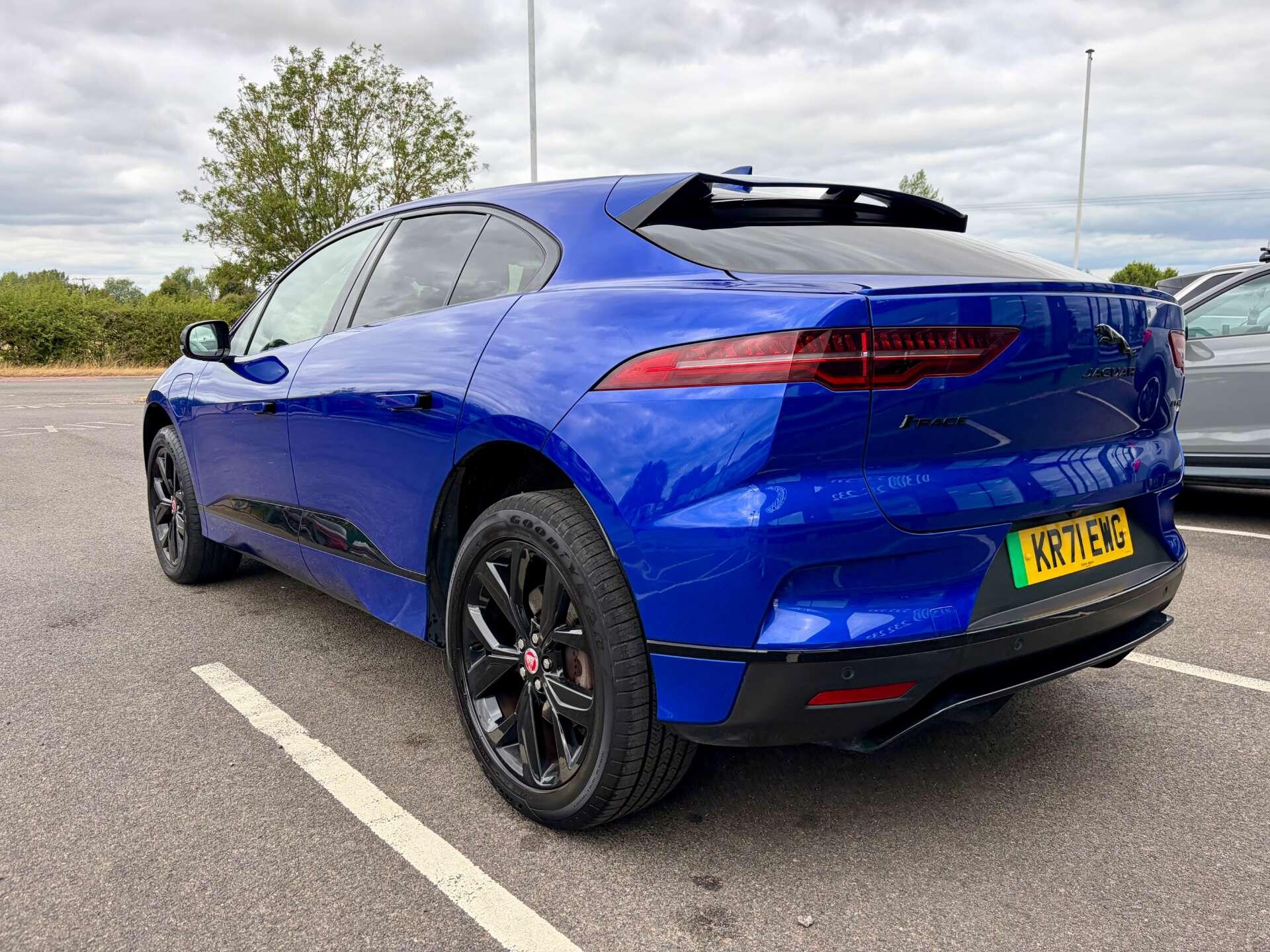Jaguar I-Pace view 6
