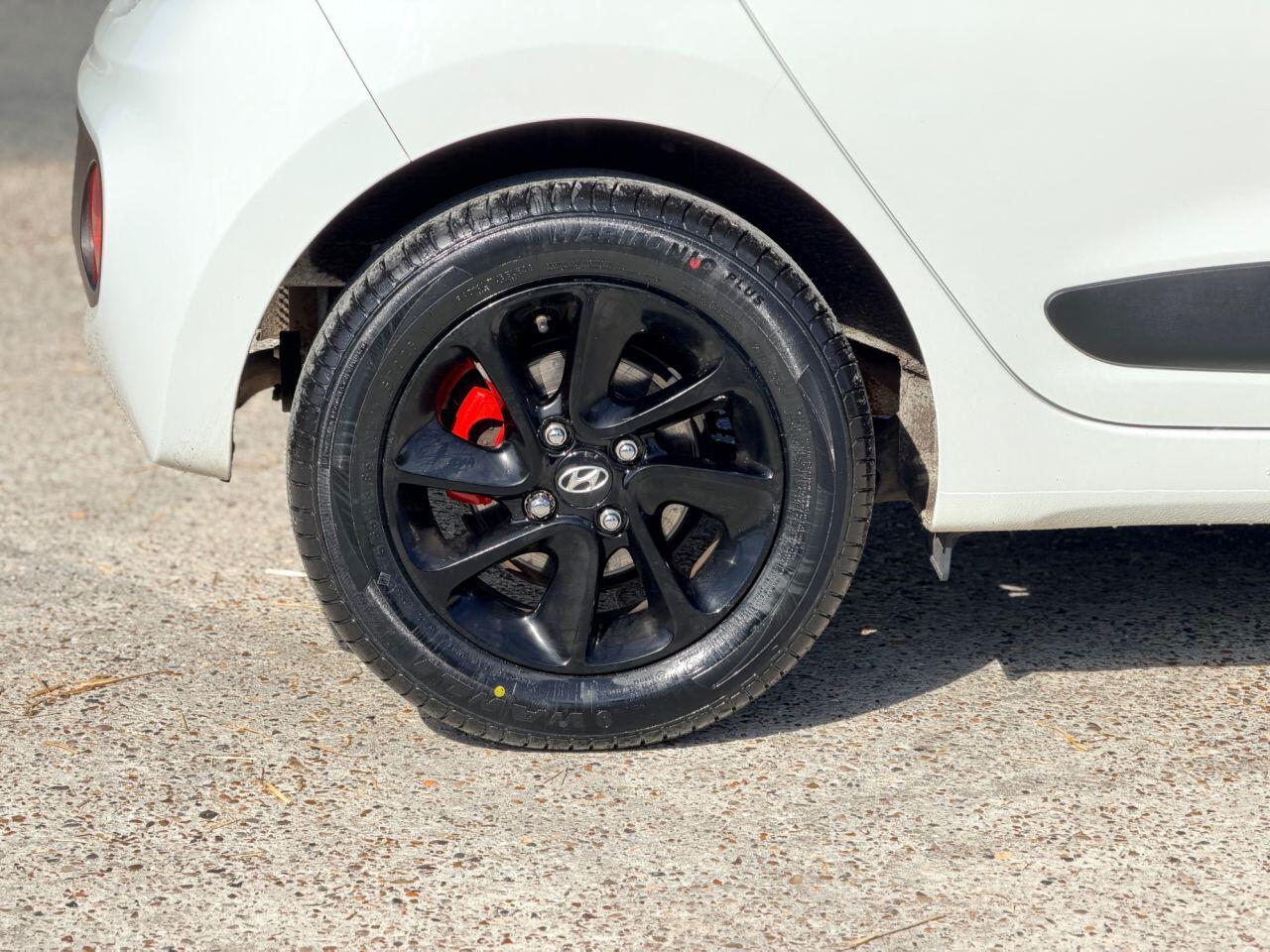 Hyundai I10 view 12