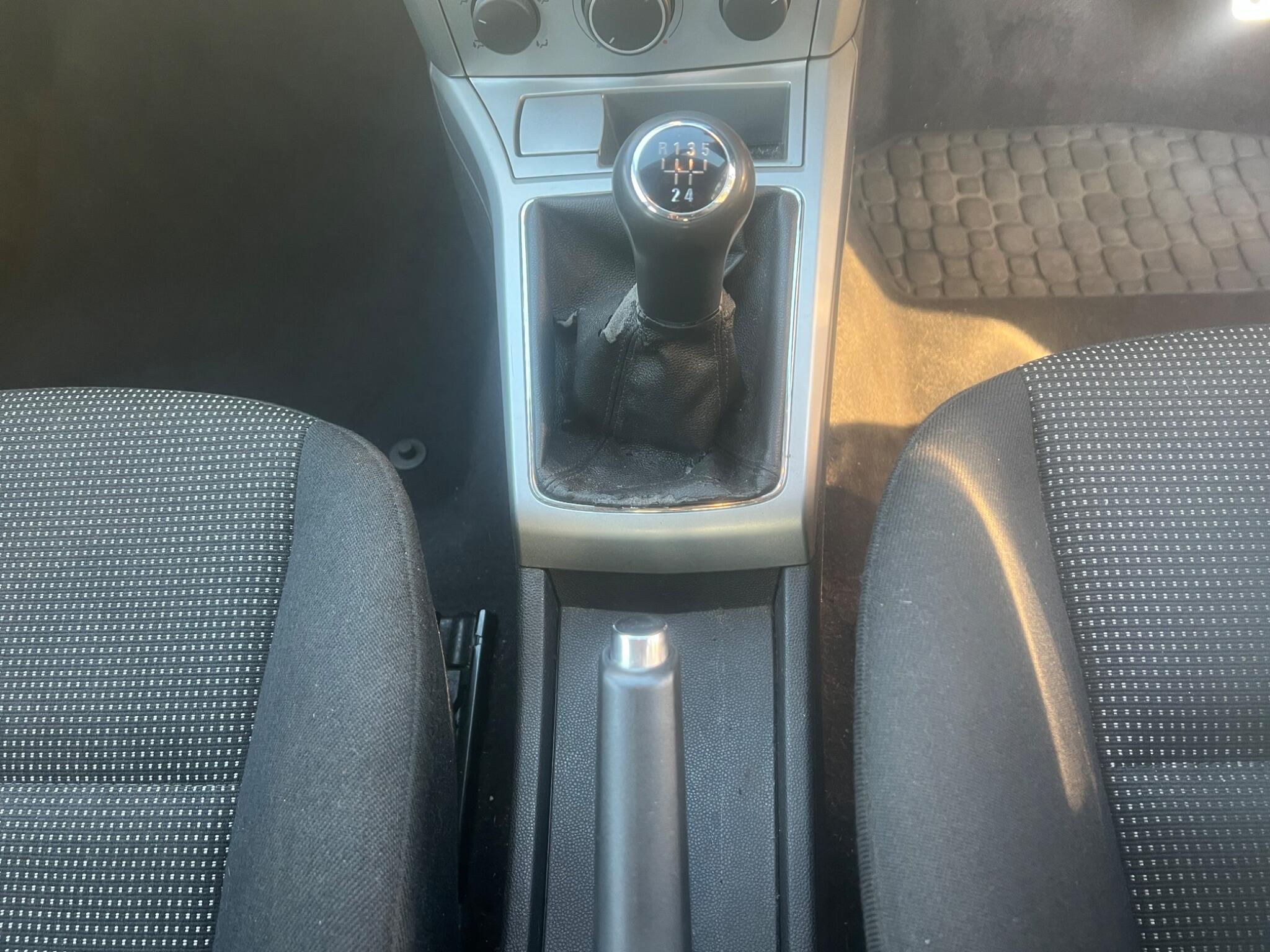 Vauxhall Astra view 22