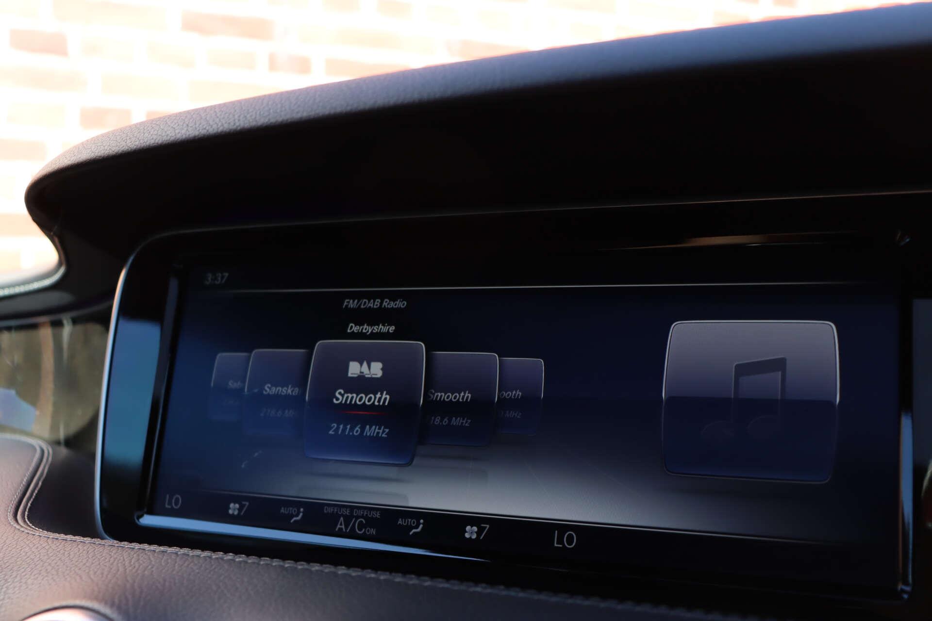 Mercedes-Benz S Class view 22