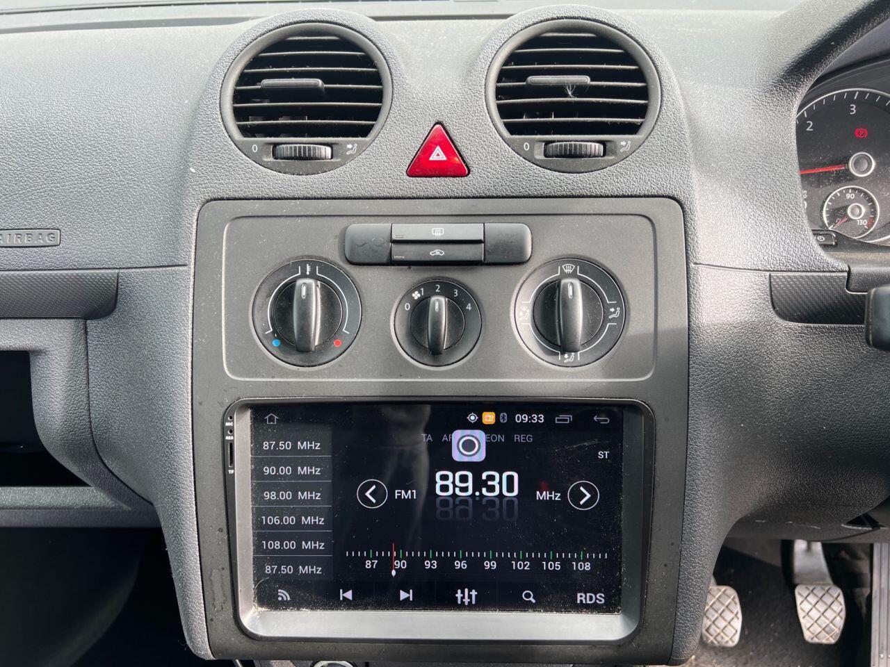 Volkswagen Caddy Maxi view 14