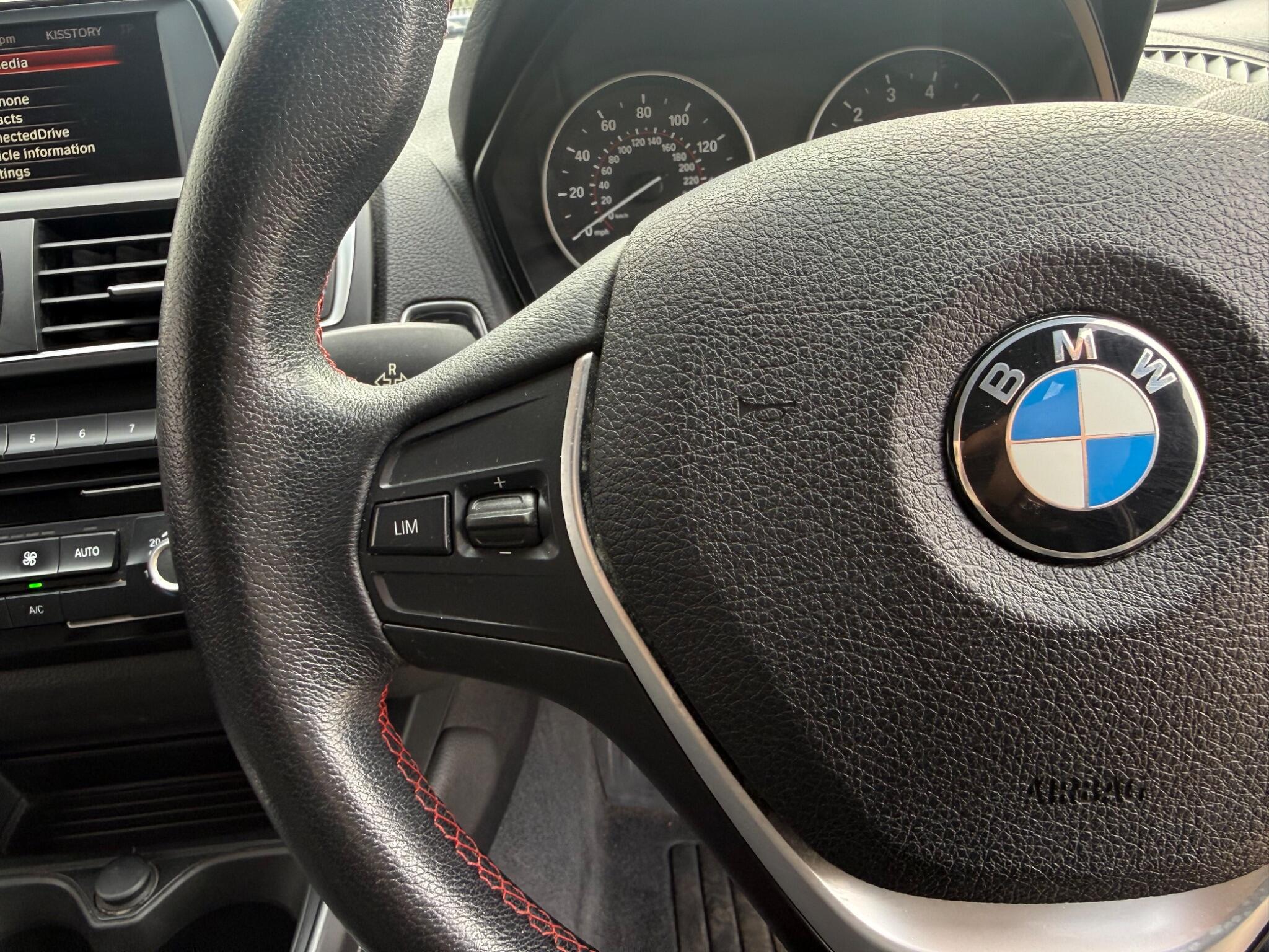 BMW 1 Series view 32