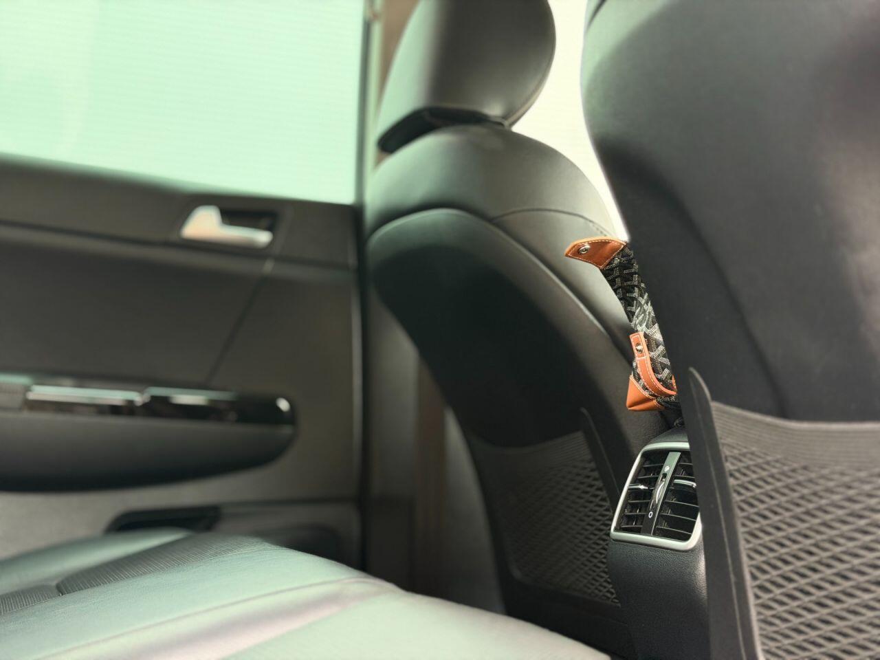Kia Sportage view 80