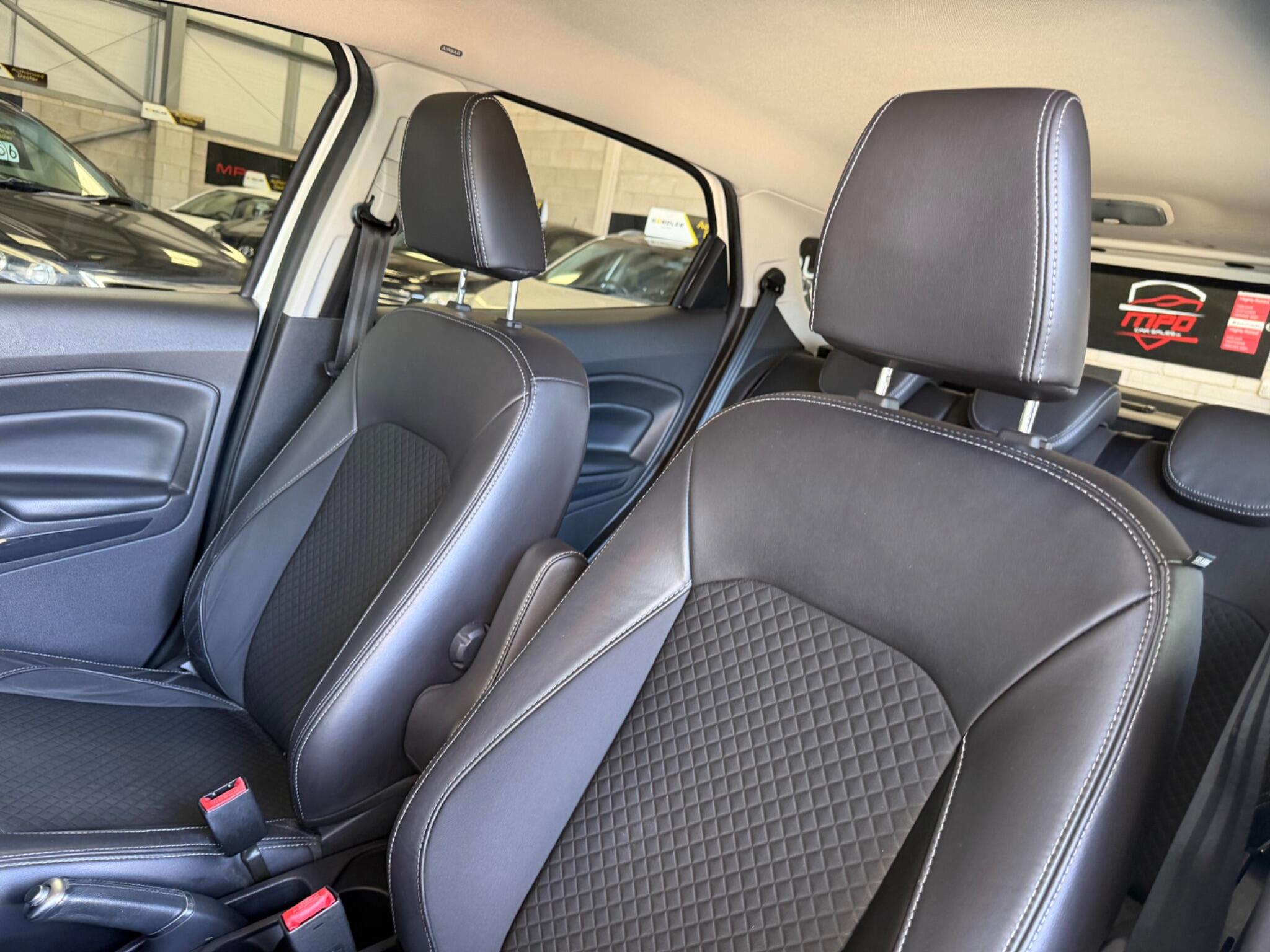 Ford Ecosport view 72
