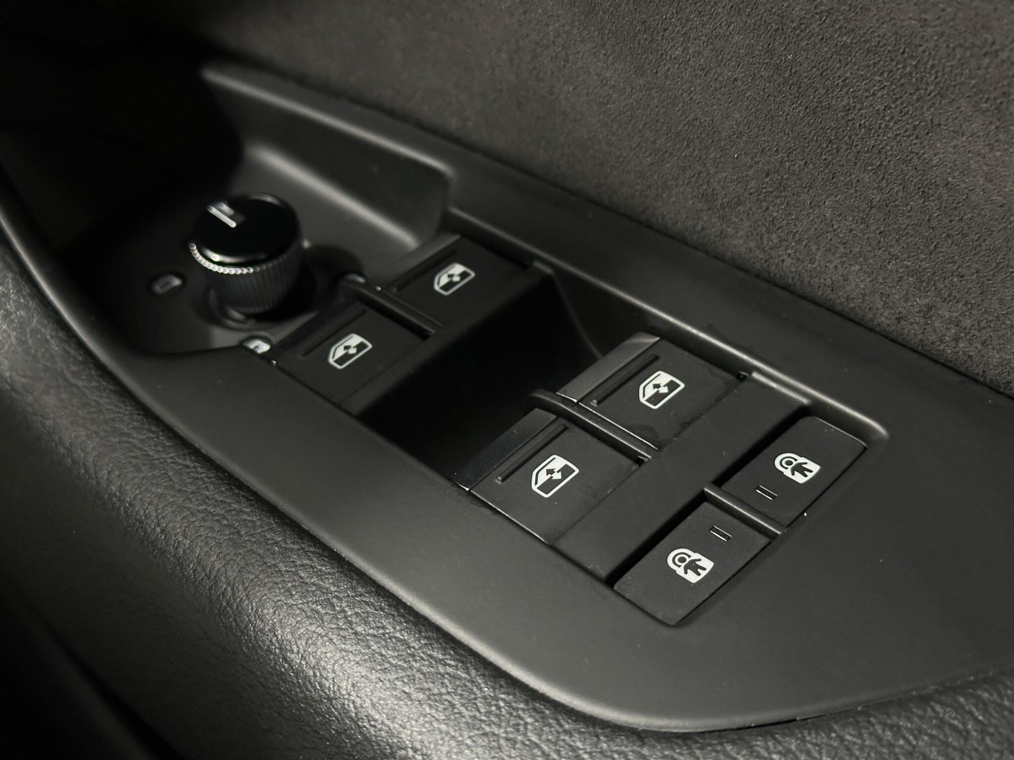 Audi A6 view 19