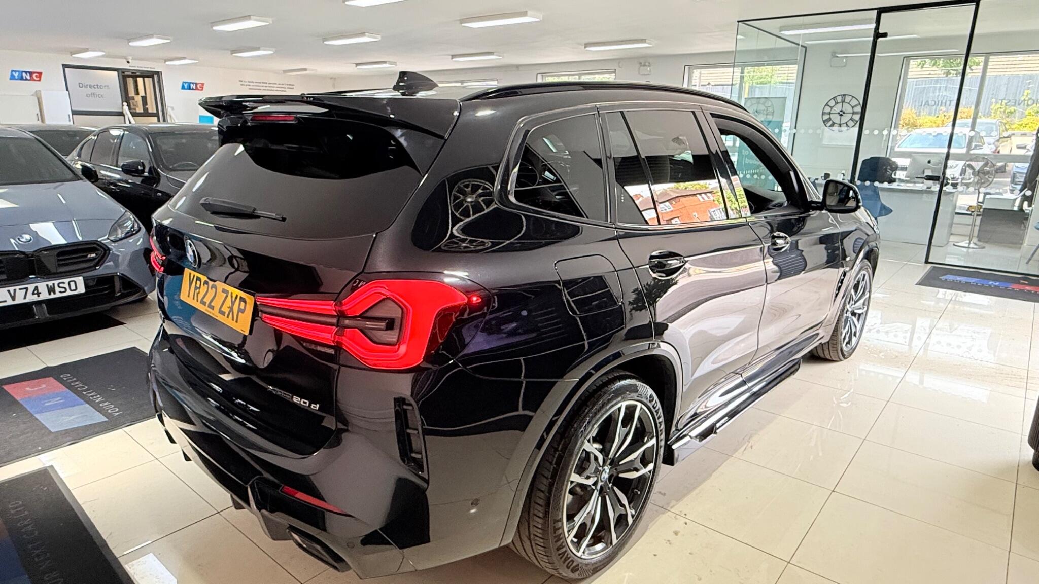 BMW X3 view 40