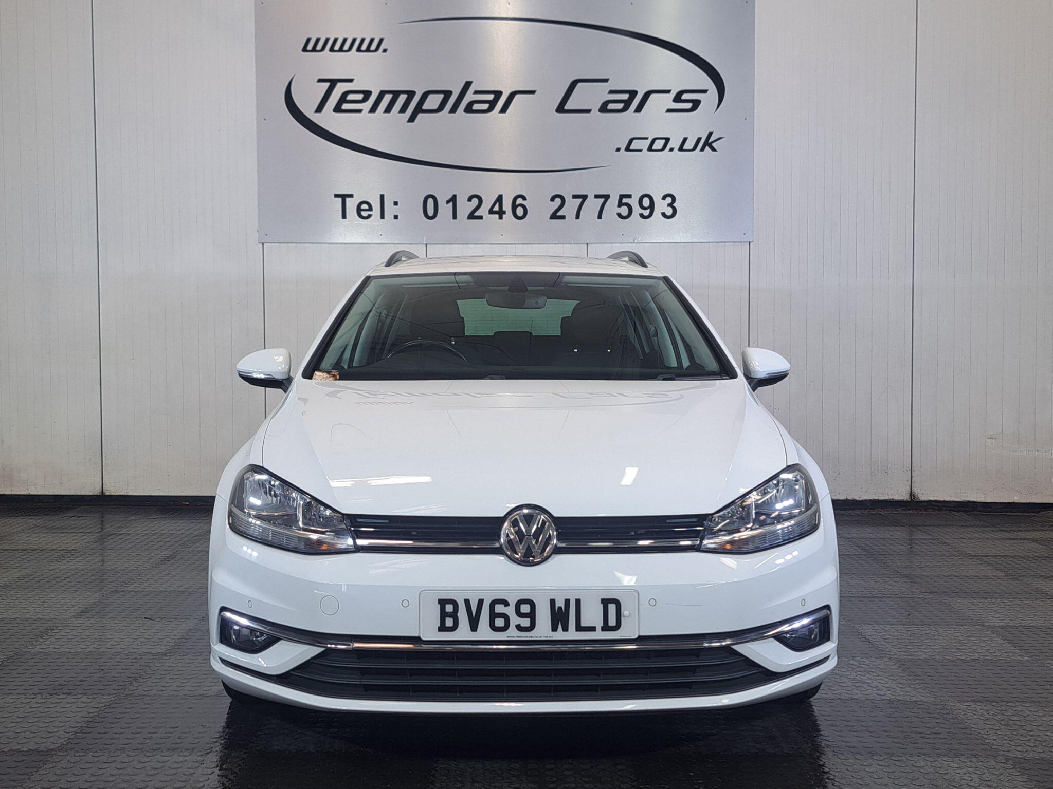 Volkswagen Golf view 4