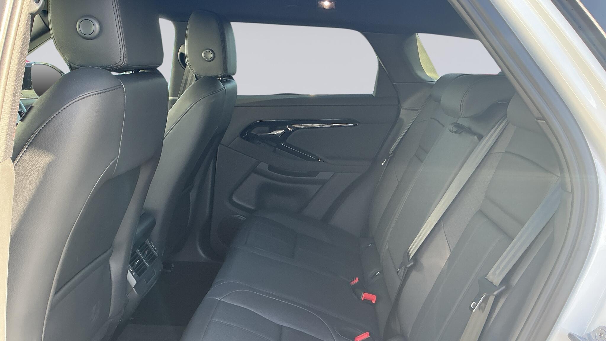 Land Rover Range Rover Evoque view 4