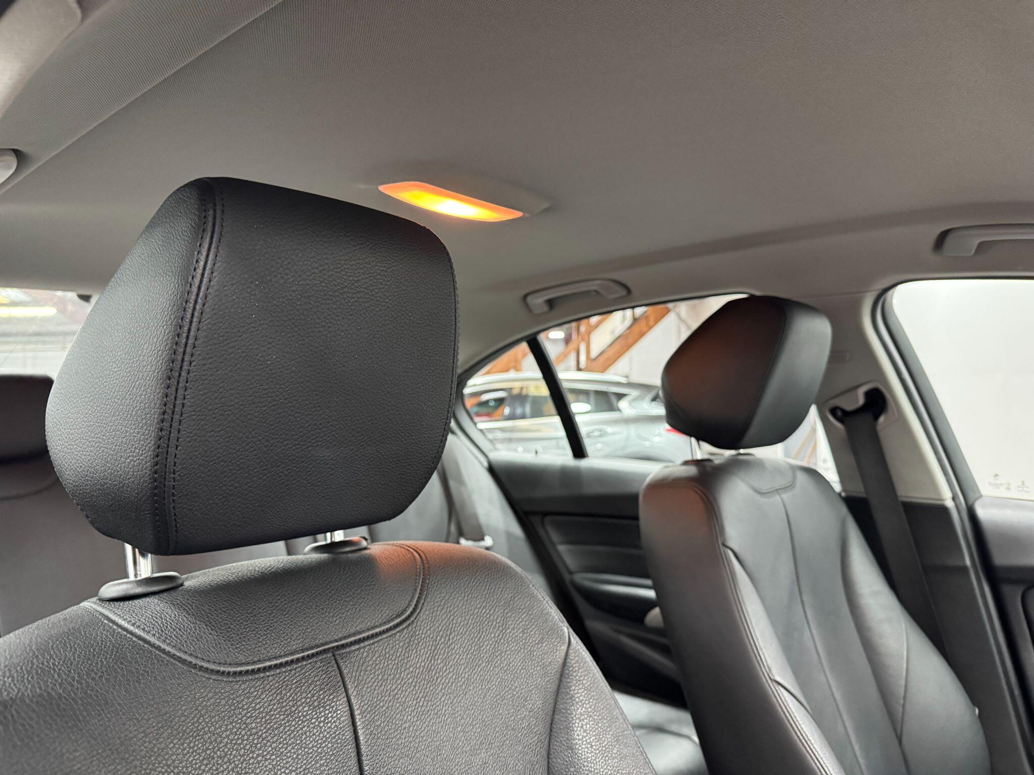 BMW 3 Series view 11