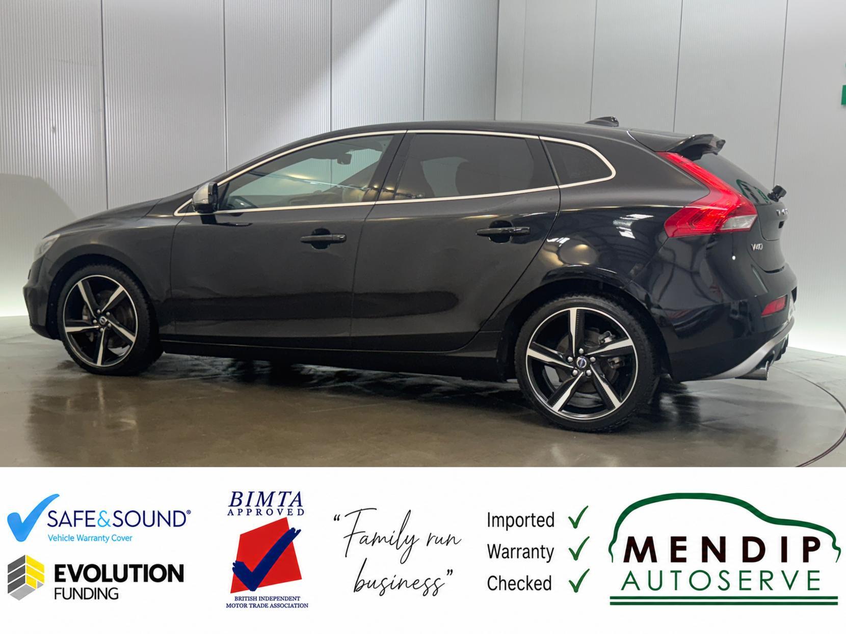Volvo V40 view 10