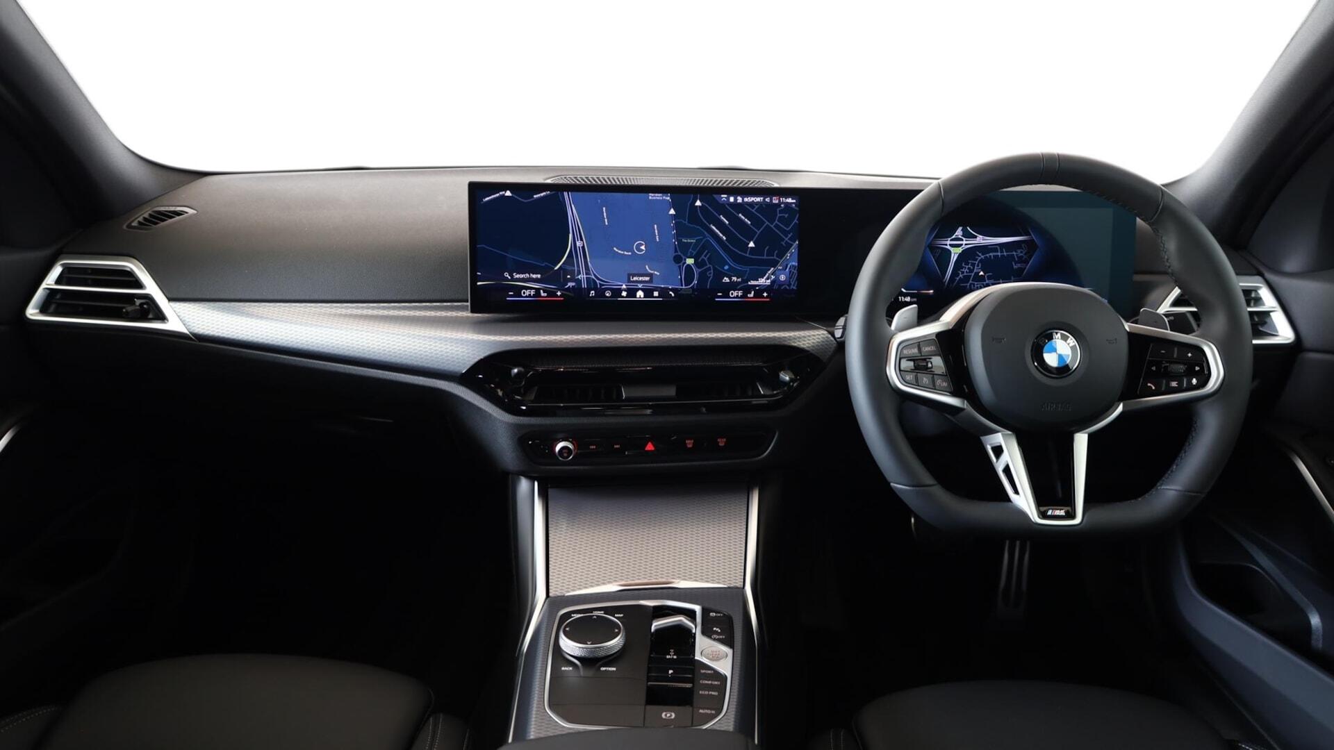 BMW 3 Series view 4