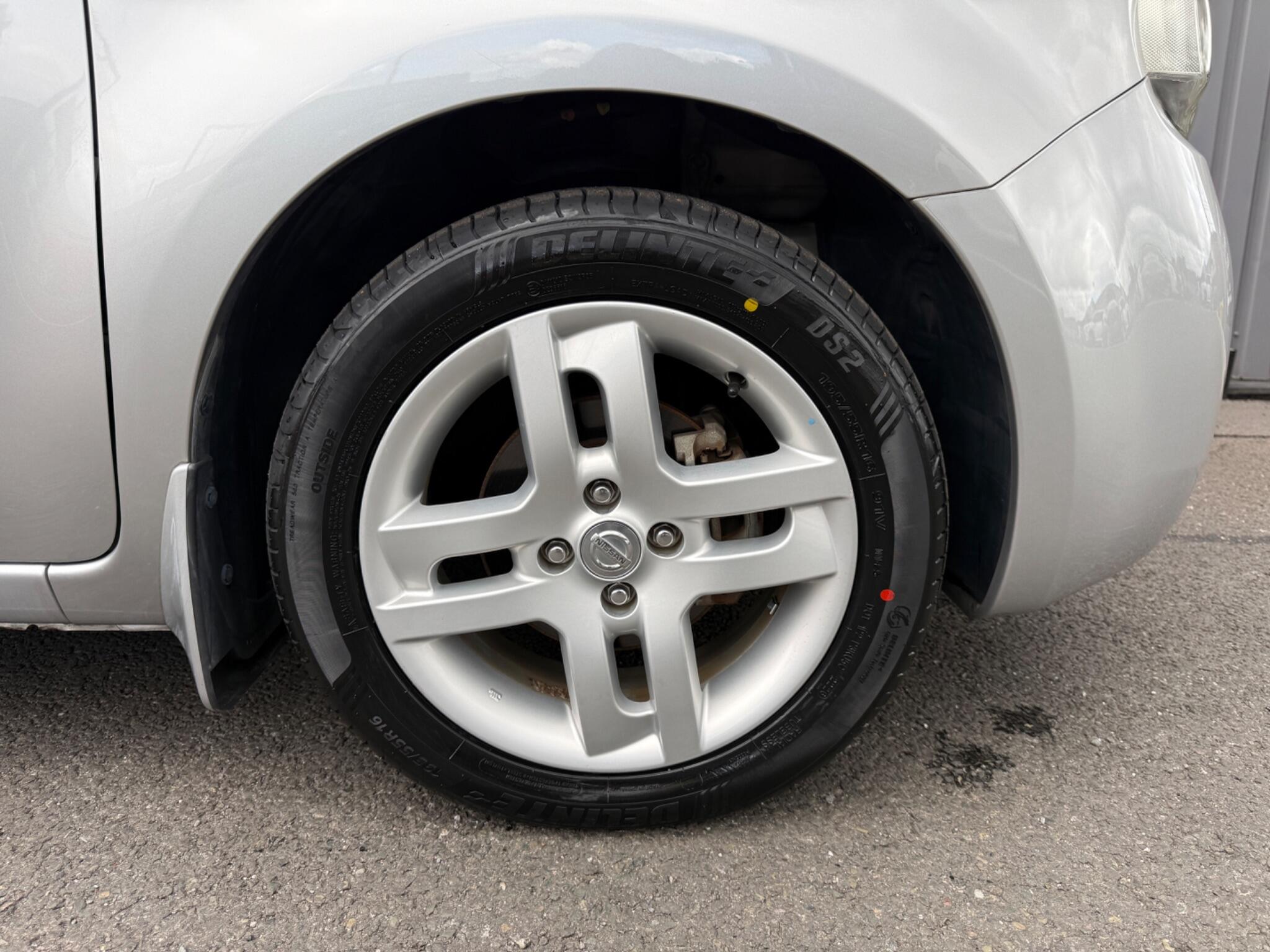 Nissan Cube view 32