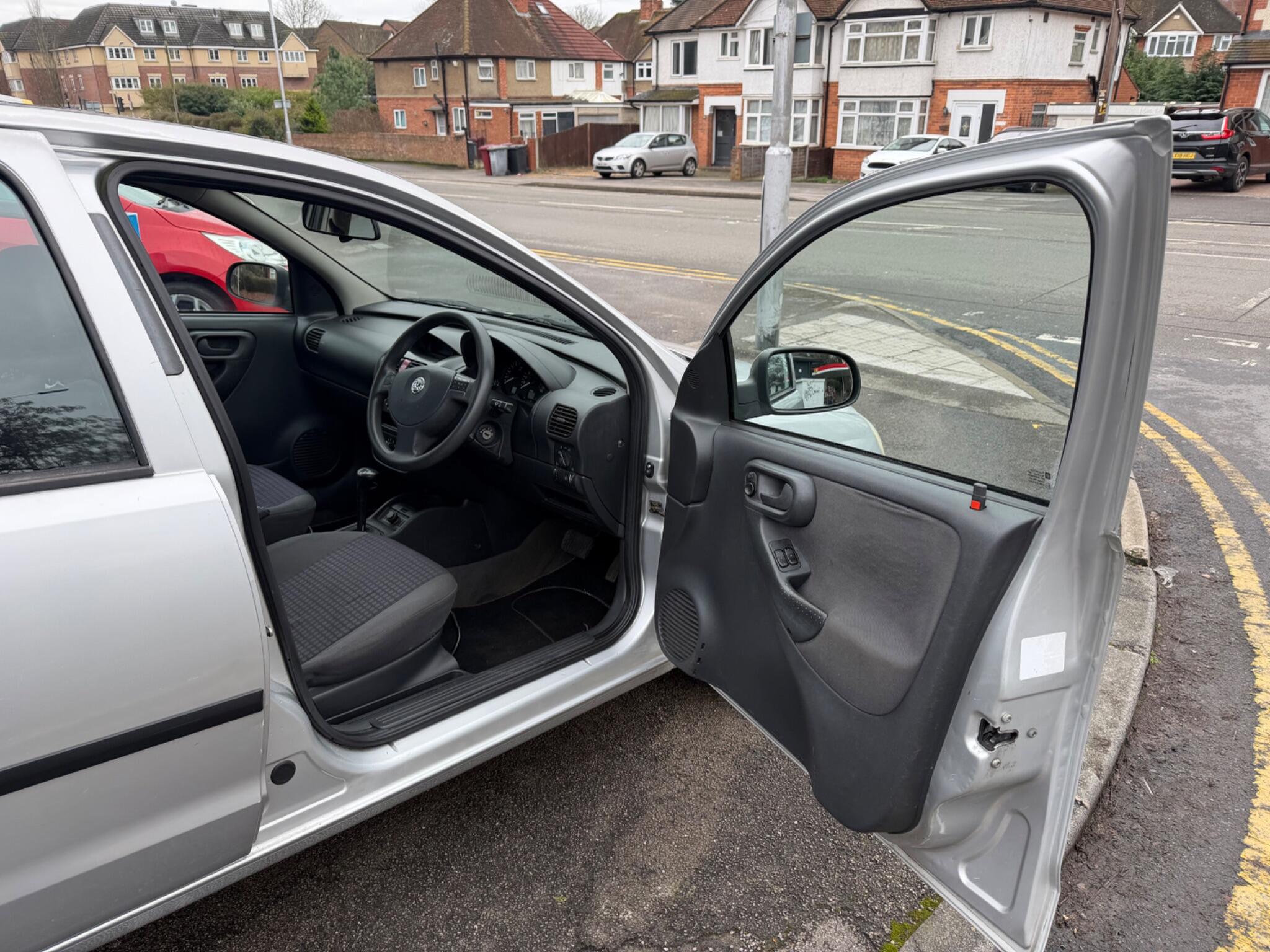 2002 Vauxhall Corsa image 46