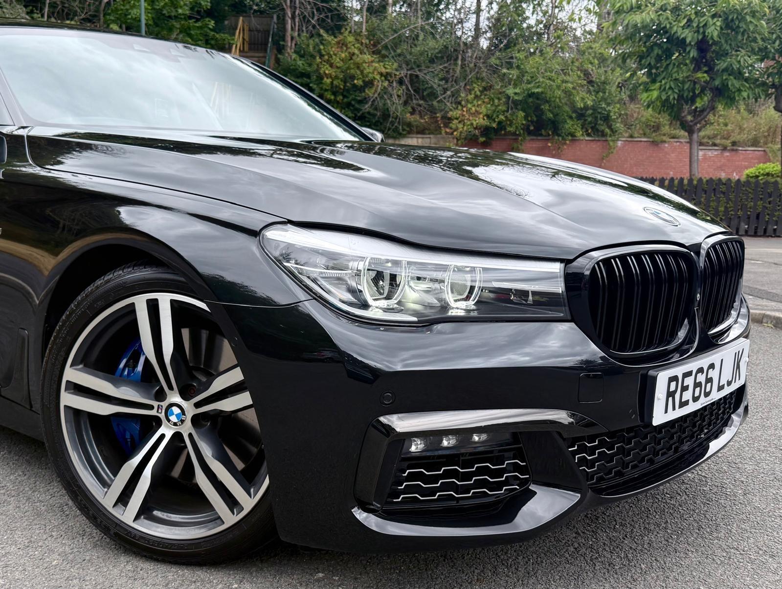 BMW 7 Series view 90