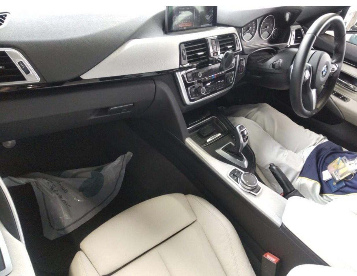 BMW 4 Series view 5