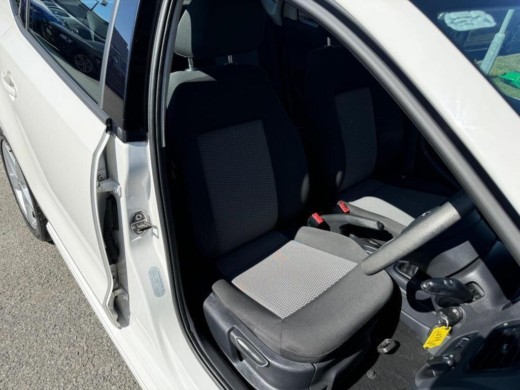 Volkswagen Polo view 16