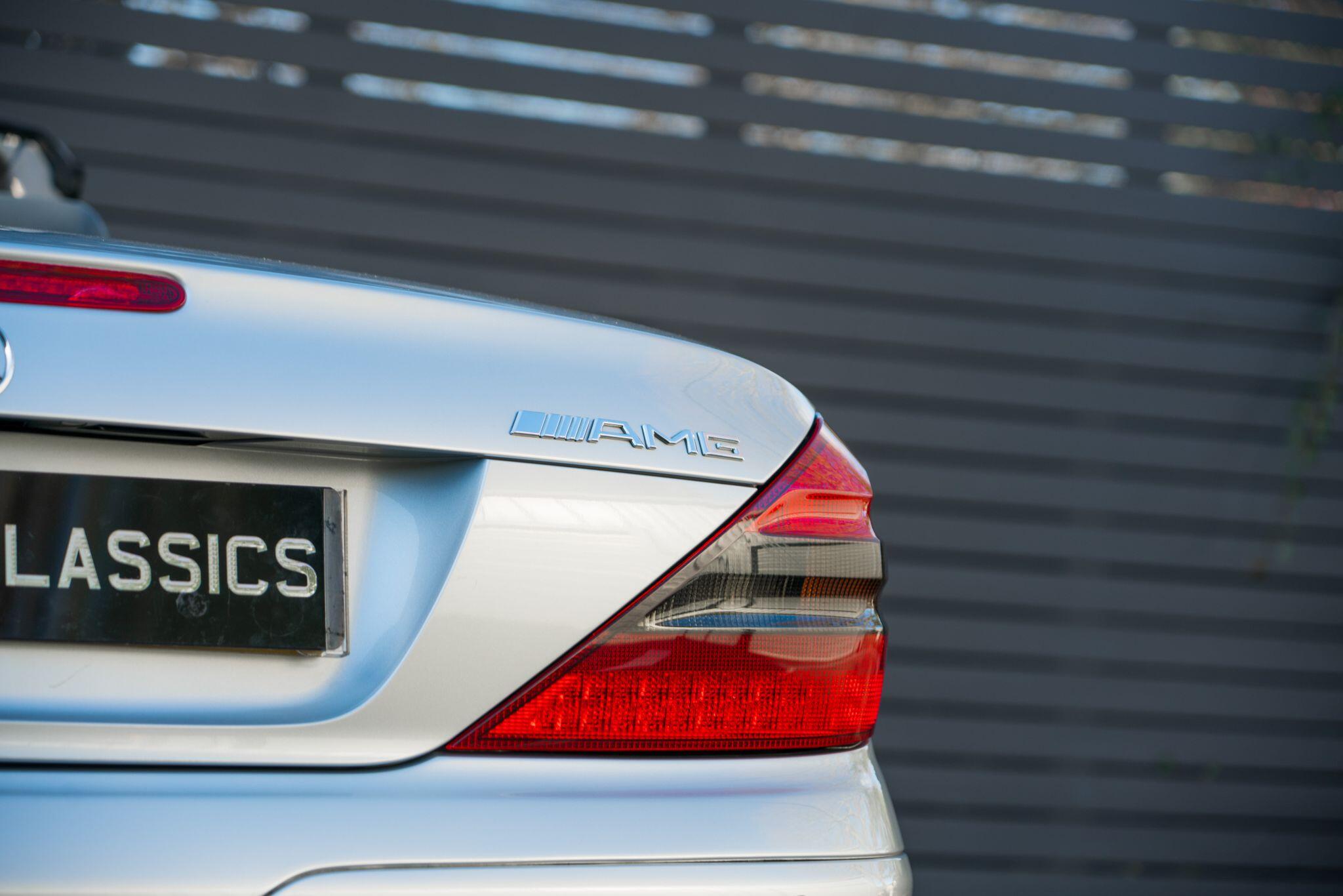 Mercedes-Benz SL view 45