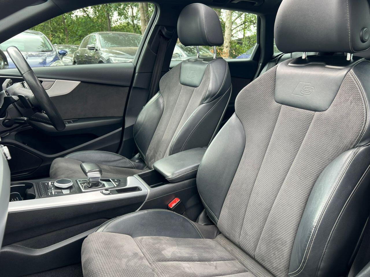 Audi A4 view 18