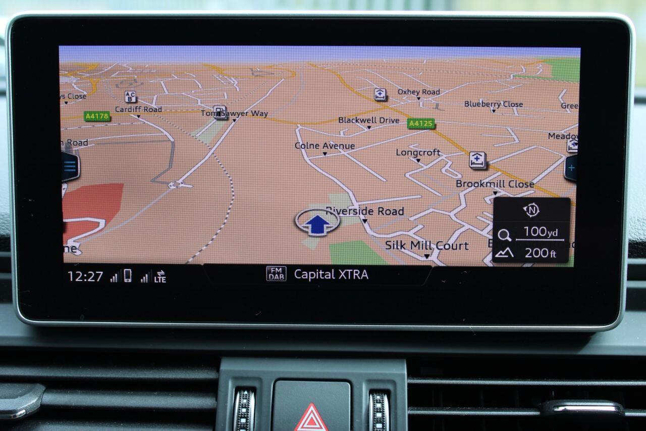 Audi Q5 view 22
