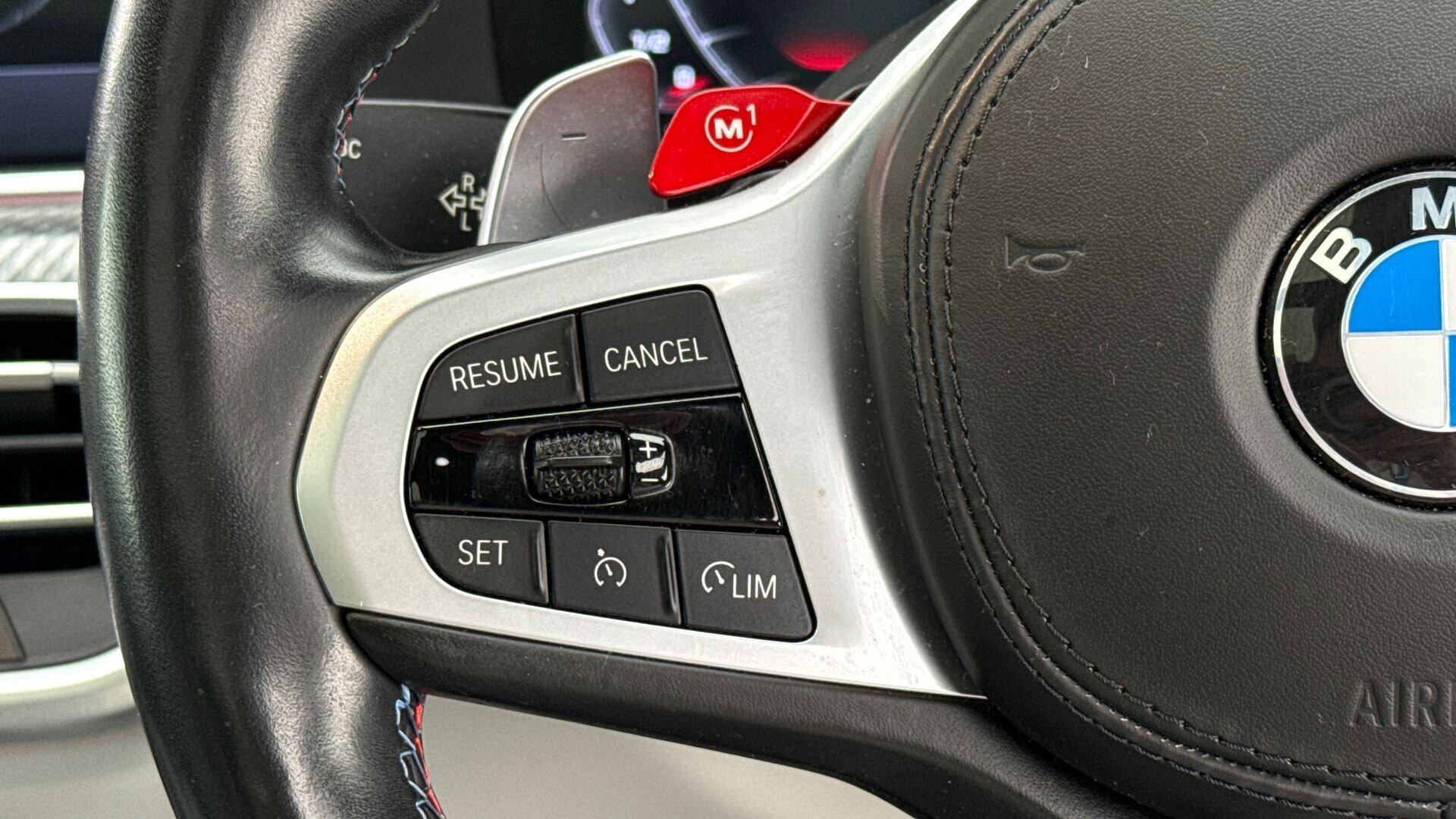 BMW X6 M view 17