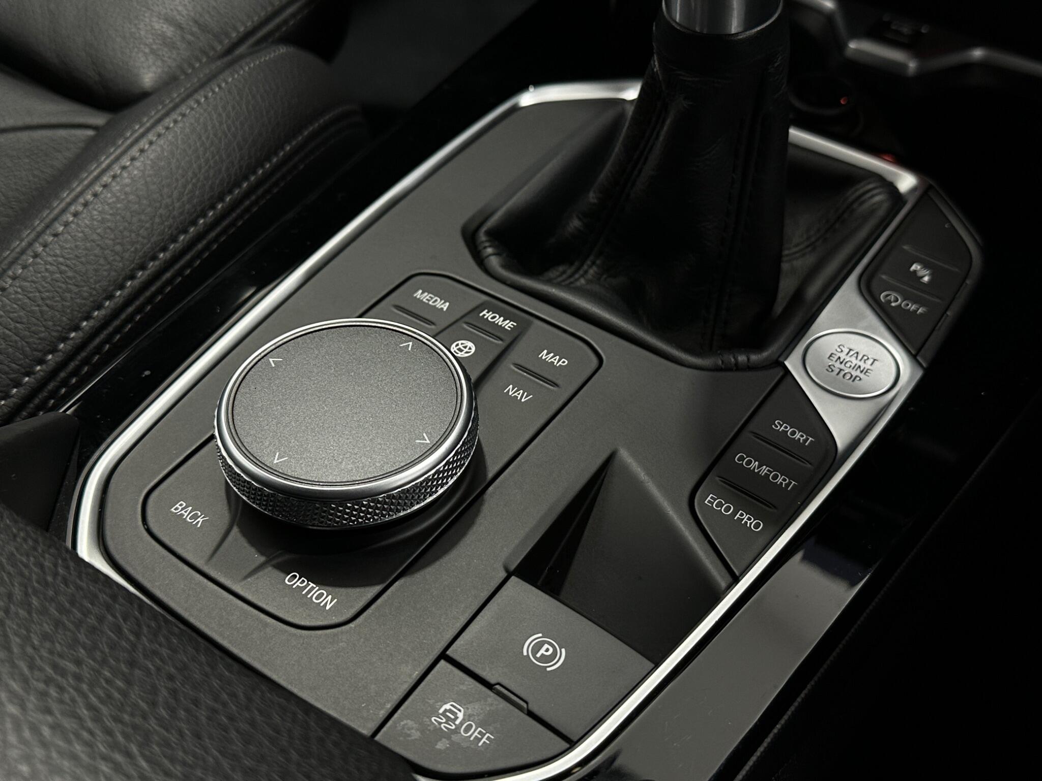 BMW 1 Series view 21