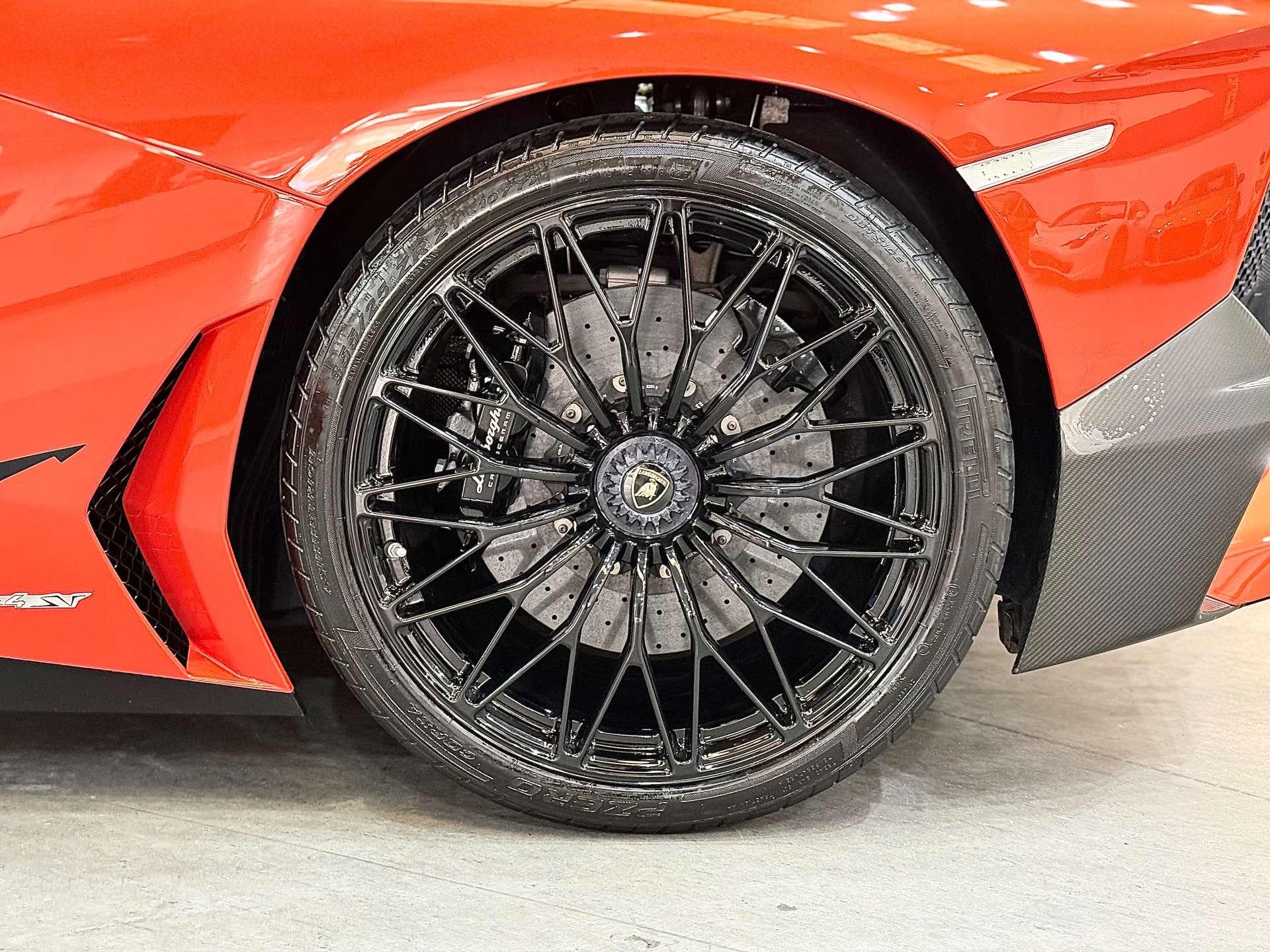 Lamborghini Aventador view 33