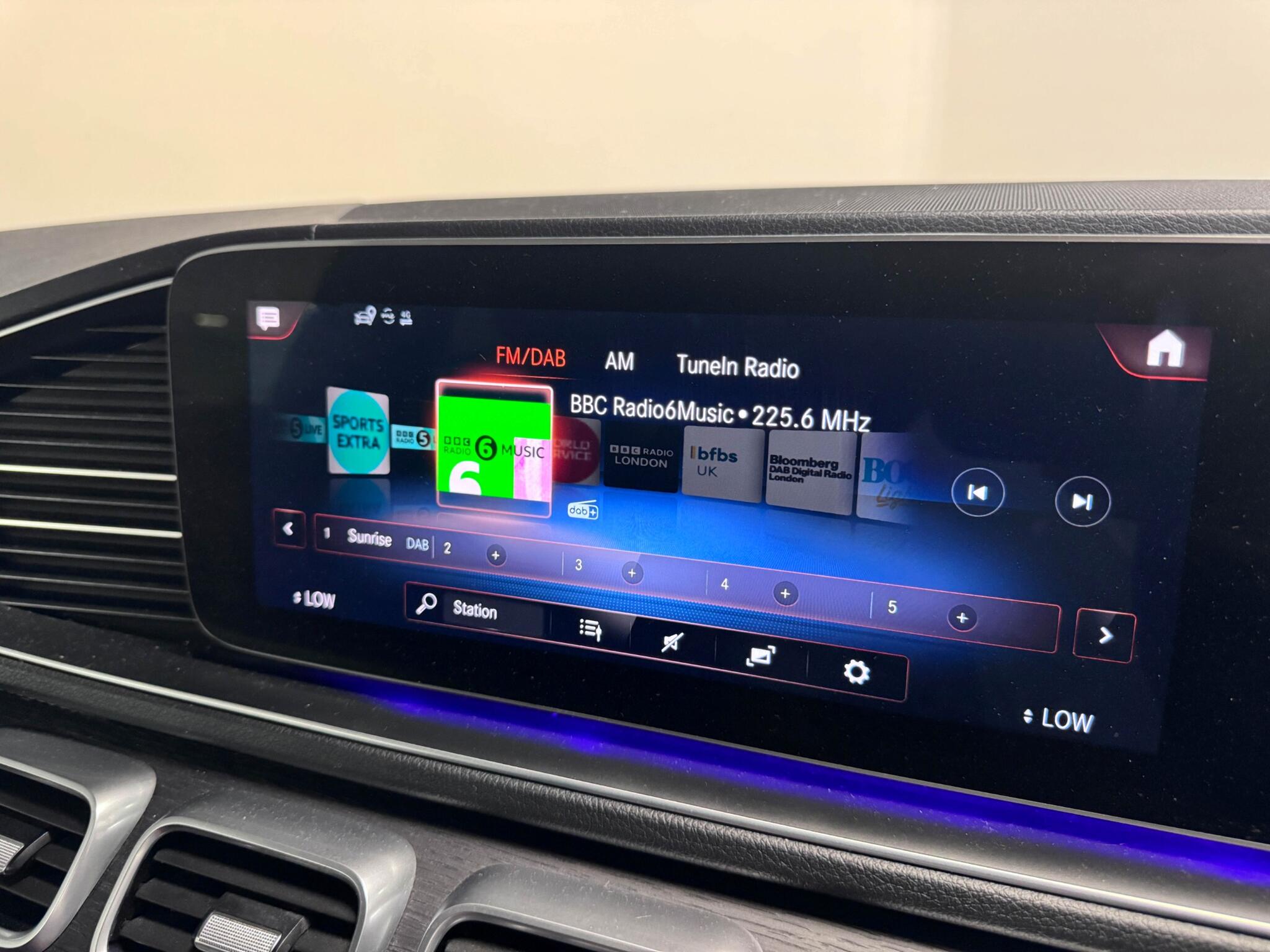 Mercedes-Benz GLE view 36